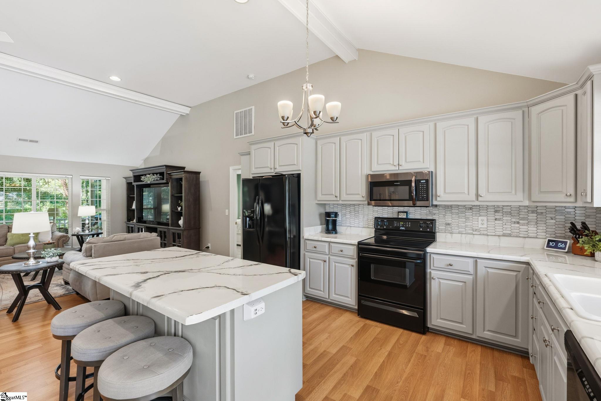 519 Island Point Road Property Photo 14