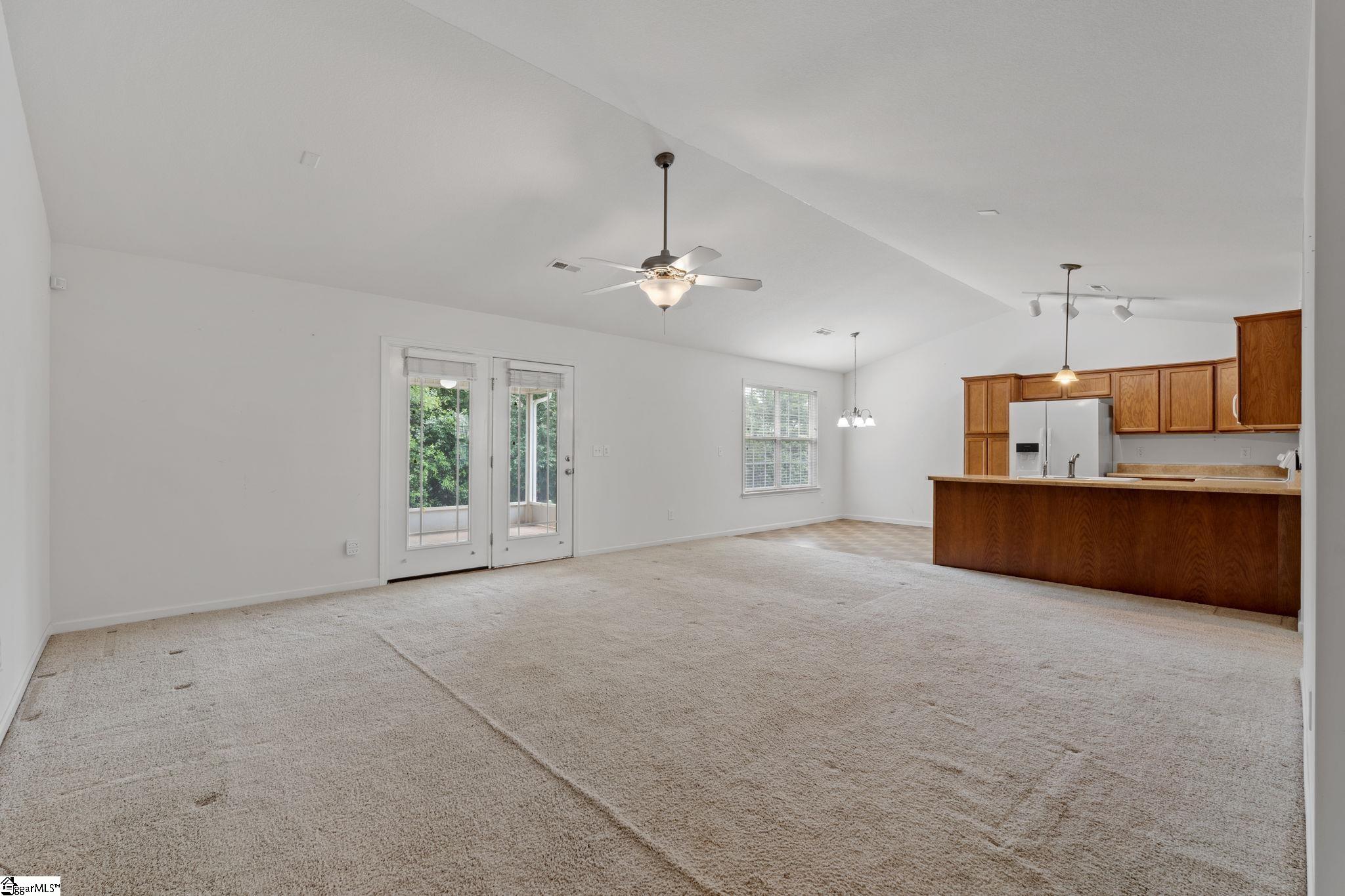 110 Feldspar Lane Property Photo 6
