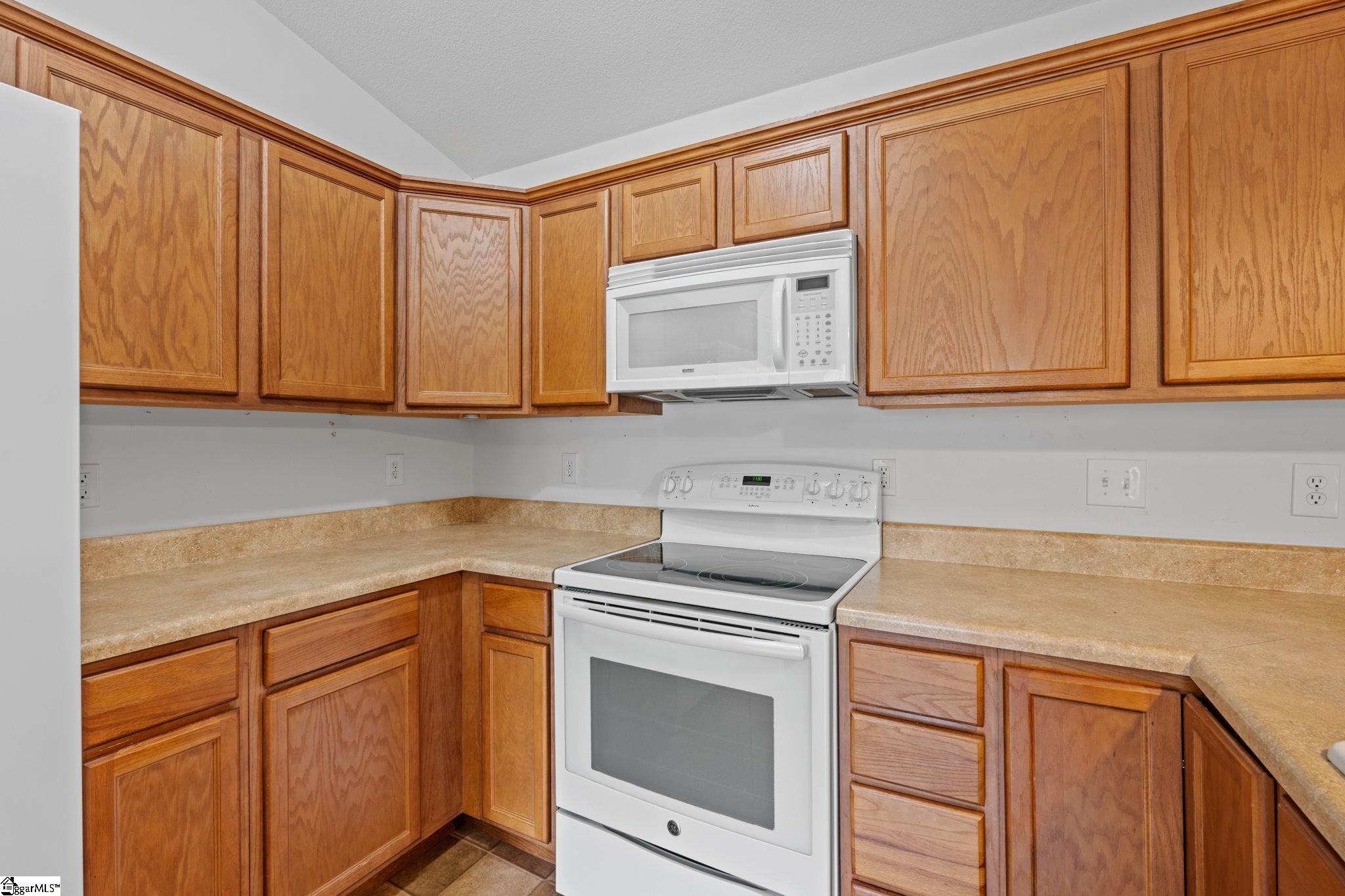 110 Feldspar Lane Property Photo 15