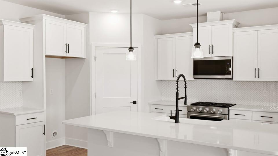 909 Valegro Drive Property Photo 17