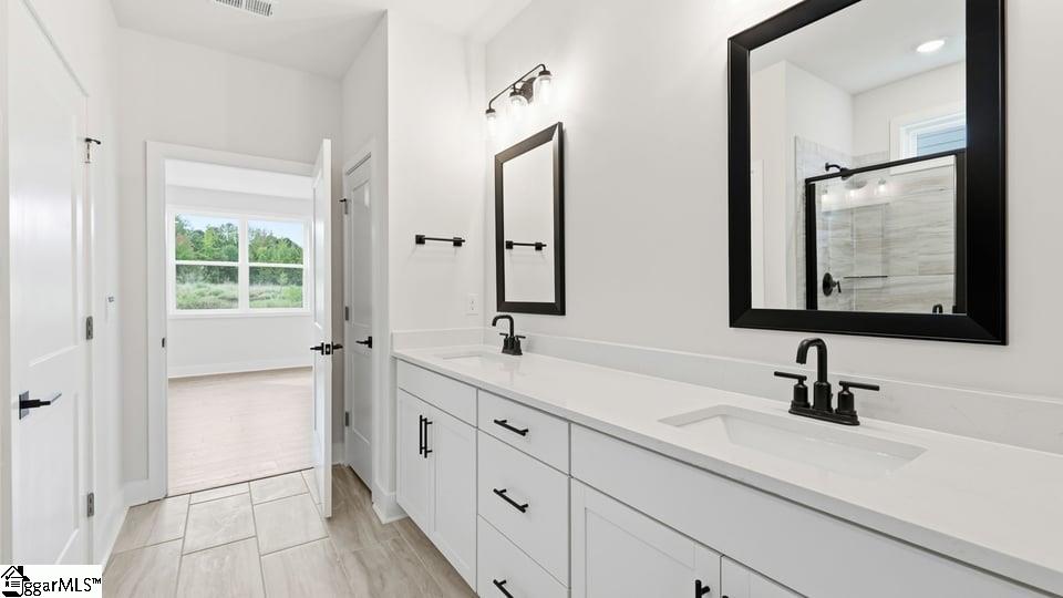 909 Valegro Drive Property Photo 29