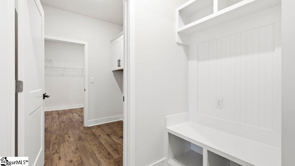 909 Valegro Drive Property Photo 33
