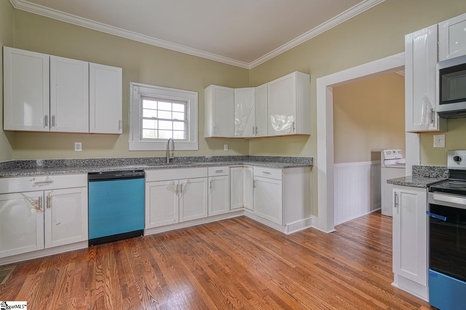 4279 N Blackstock Road Property Photo 10