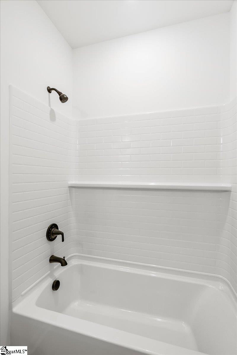 188 Hunter Ridge Drive Property Photo 7