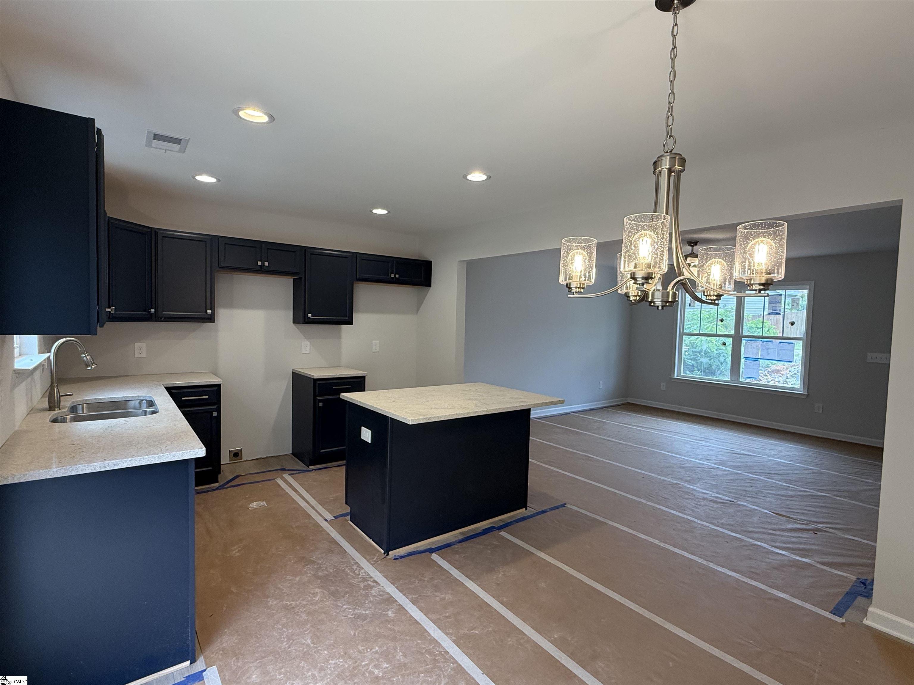 221 Juniper Leaf Way Property Photo 3