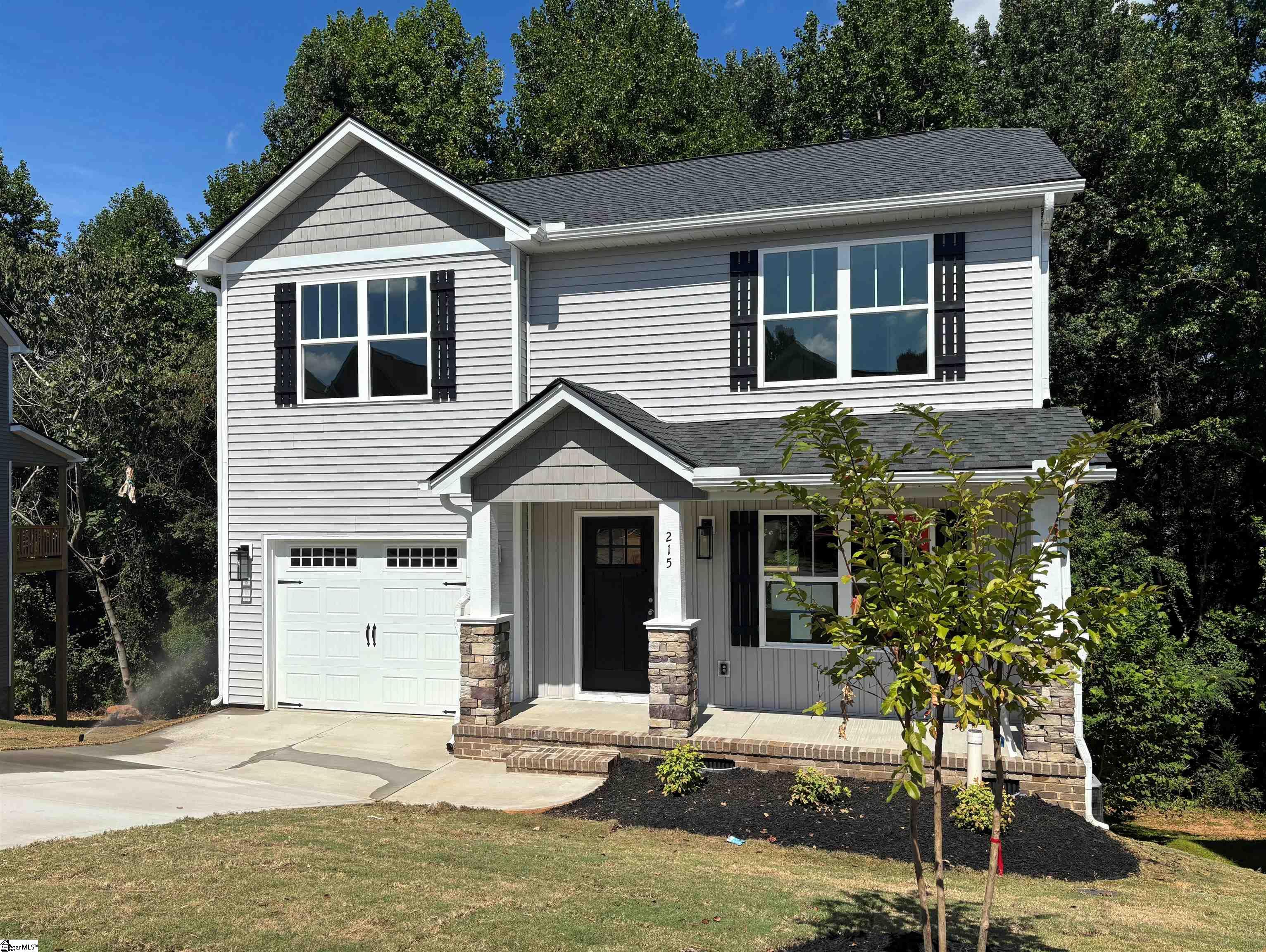 215 Juniper Leaf Way Property Photo 1