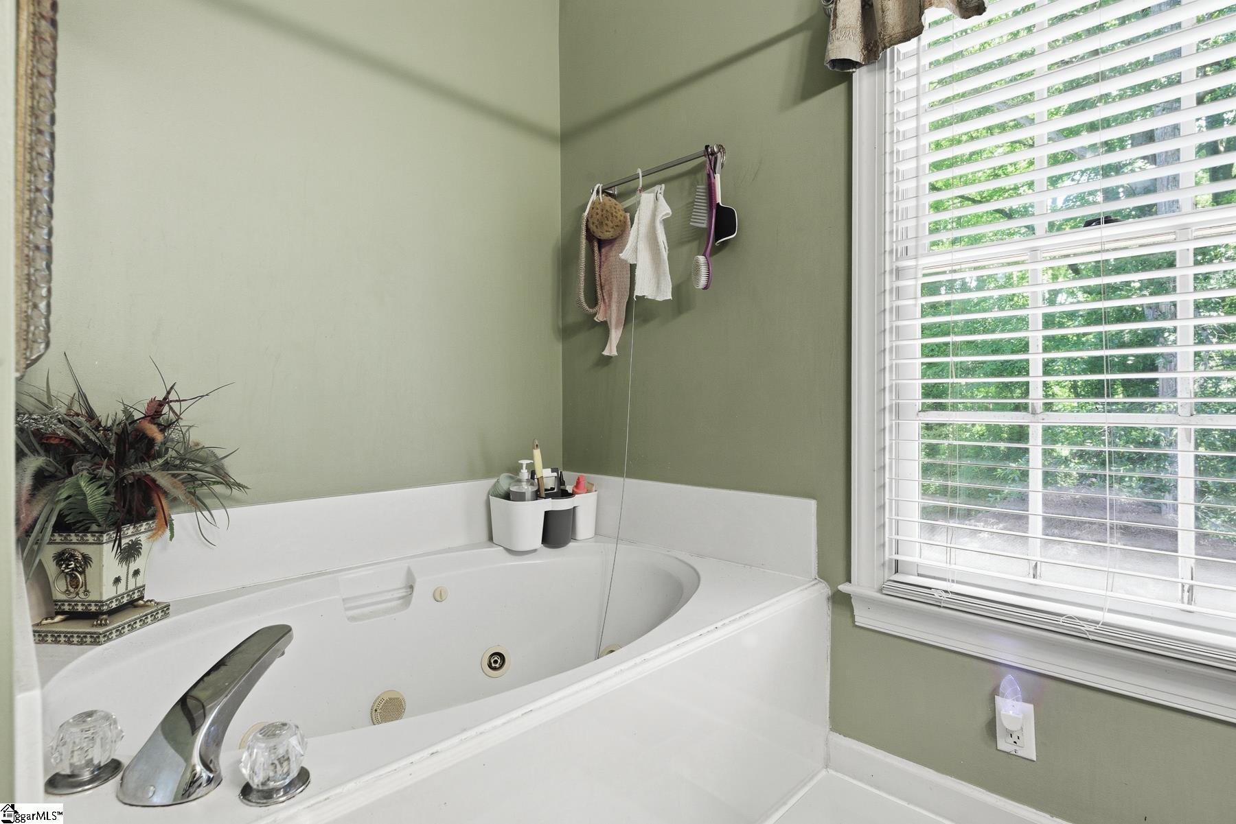2 Meadow Springs Lane Property Photo 12