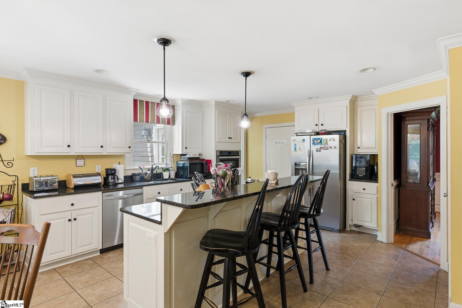 2 Meadow Springs Lane Property Photo 13