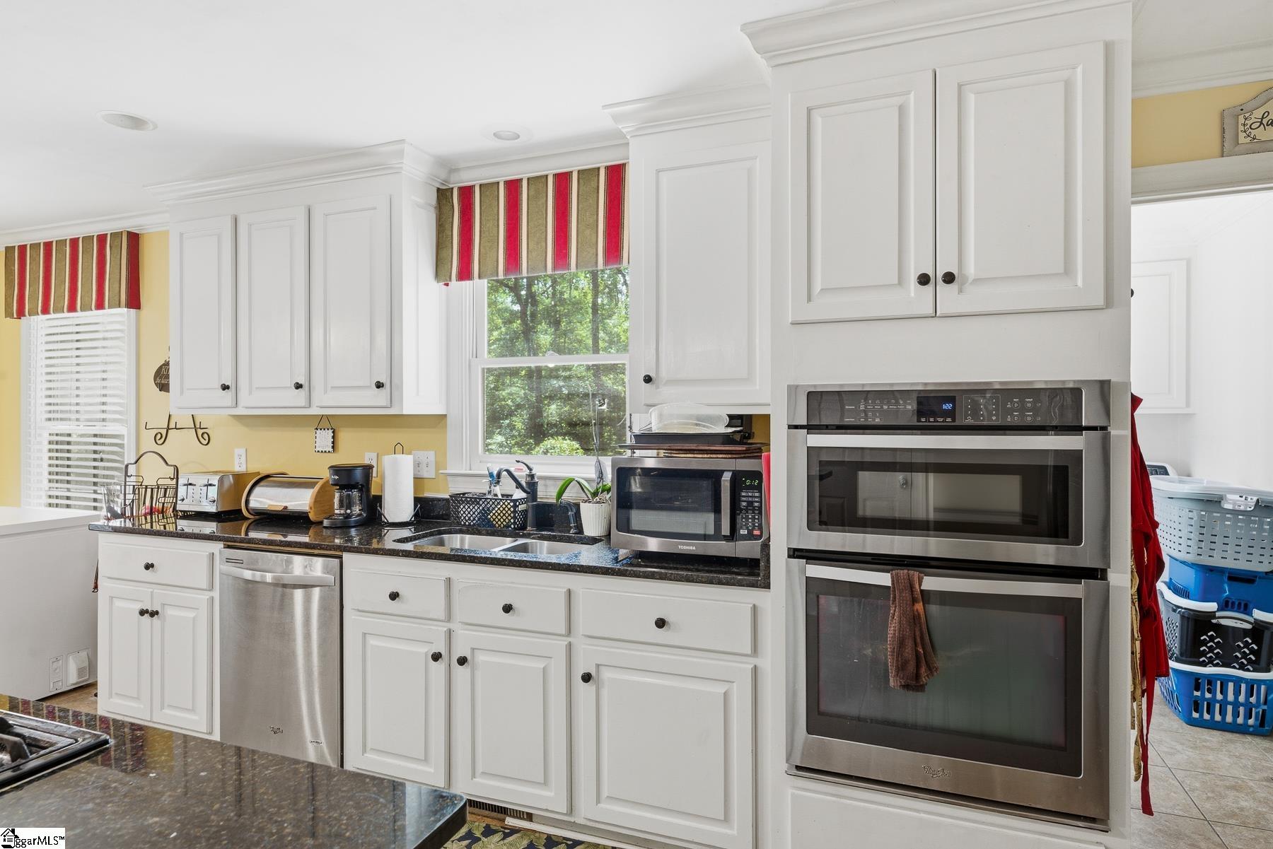 2 Meadow Springs Lane Property Photo 16