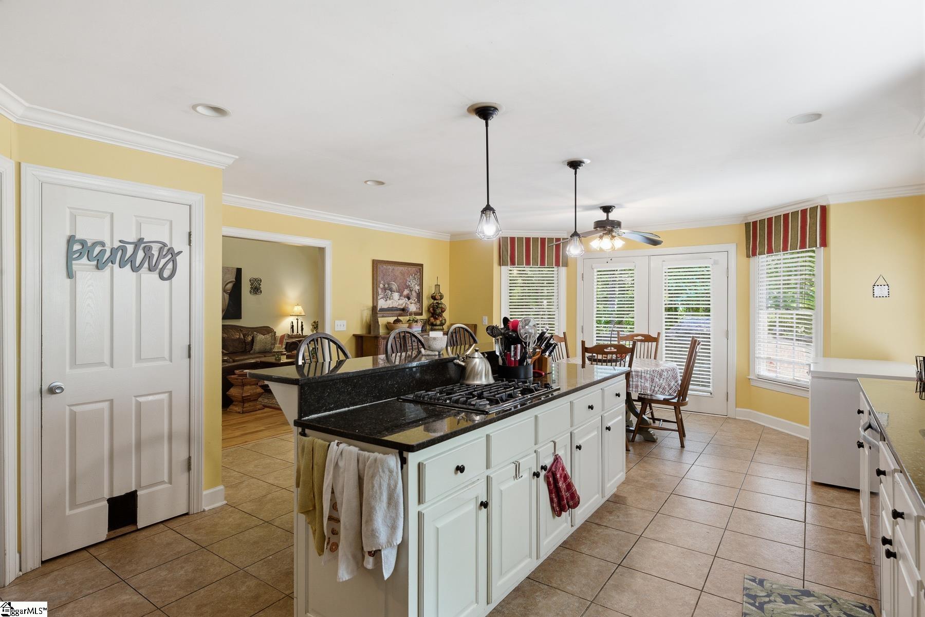 2 Meadow Springs Lane Property Photo 18