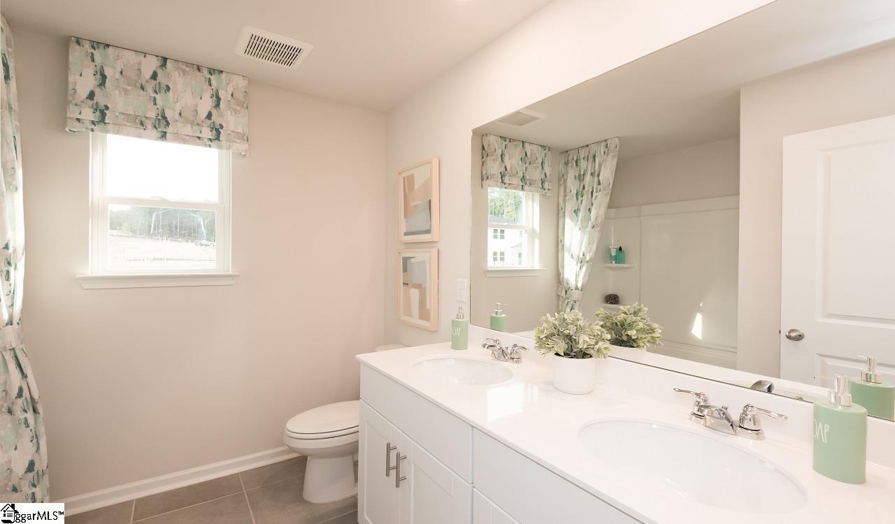 989 Penfold Pointe Pointe Property Photo 13