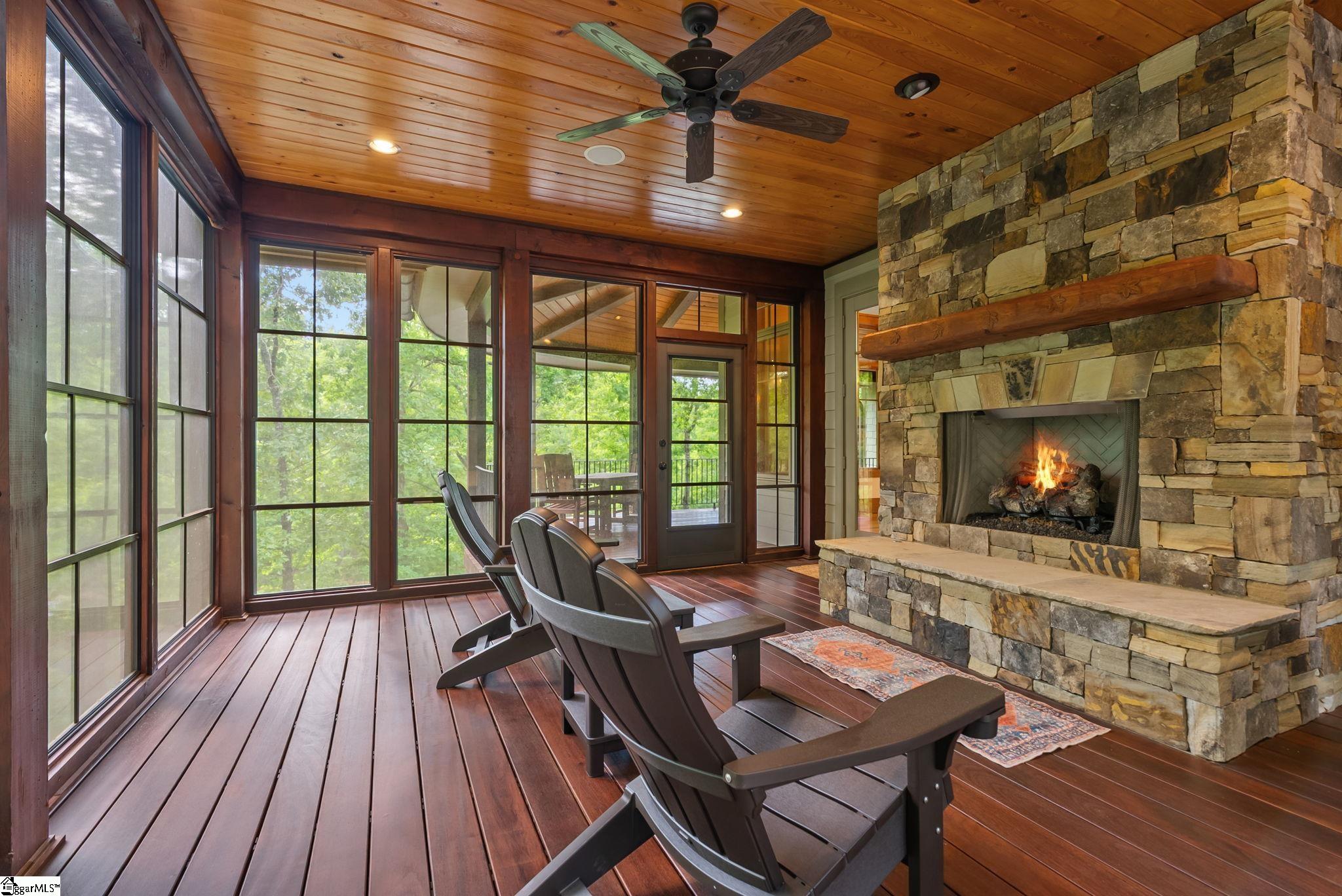 734 Placid Cove Property Photo 29