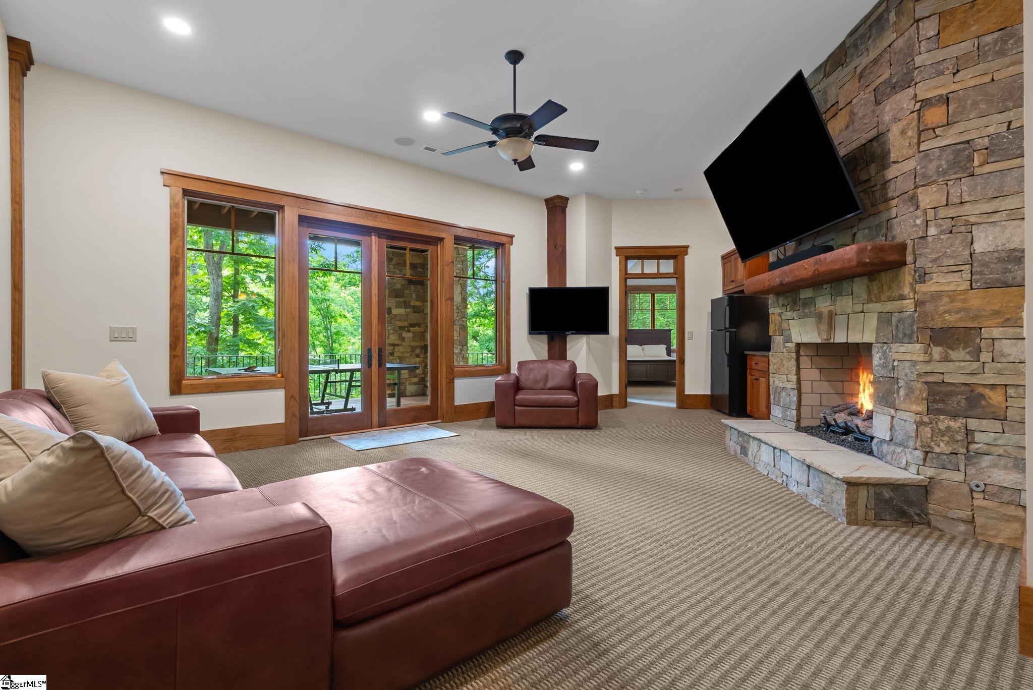 734 Placid Cove Property Photo 40