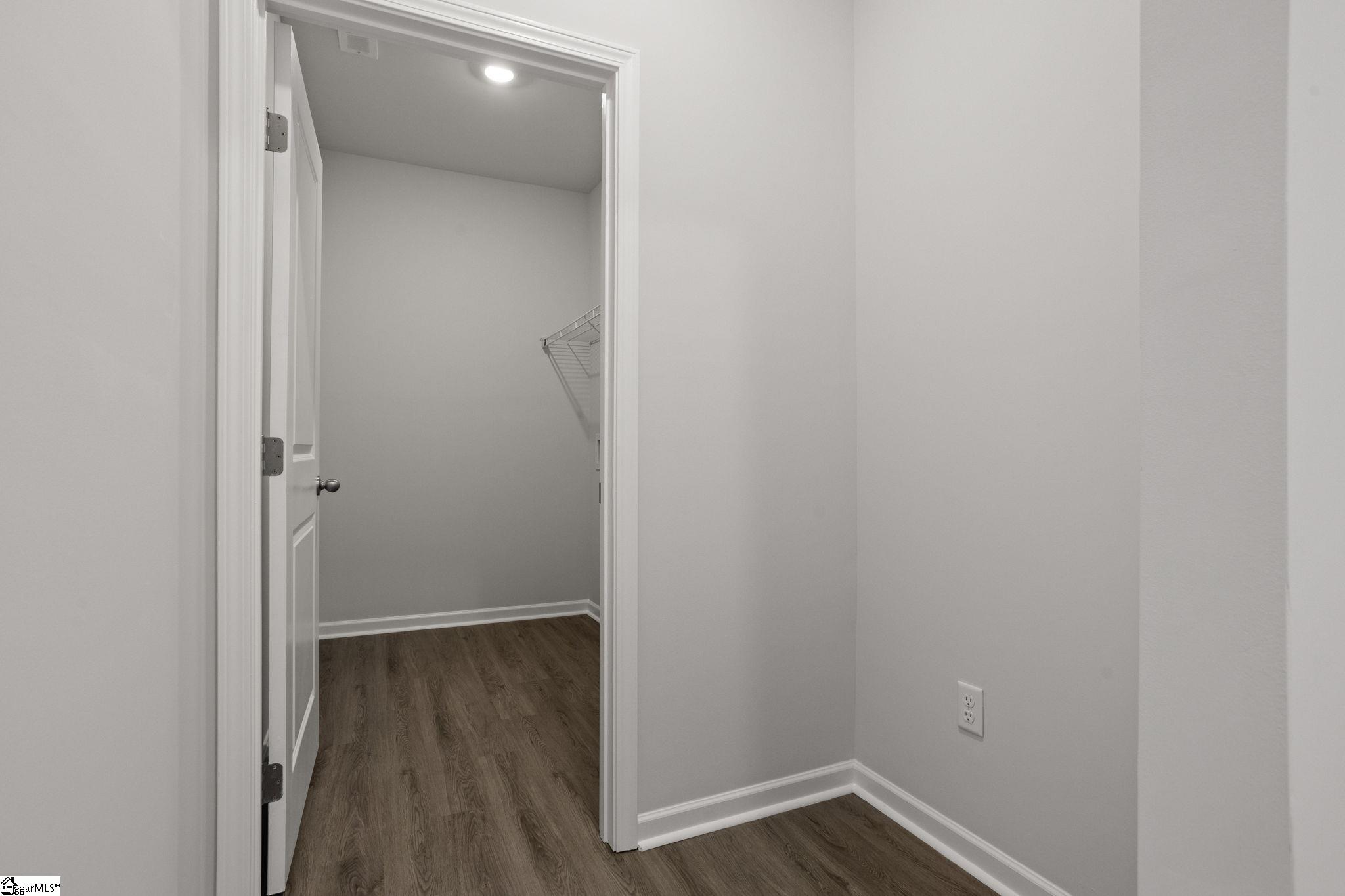 240 Pretoria Drive Property Photo 5