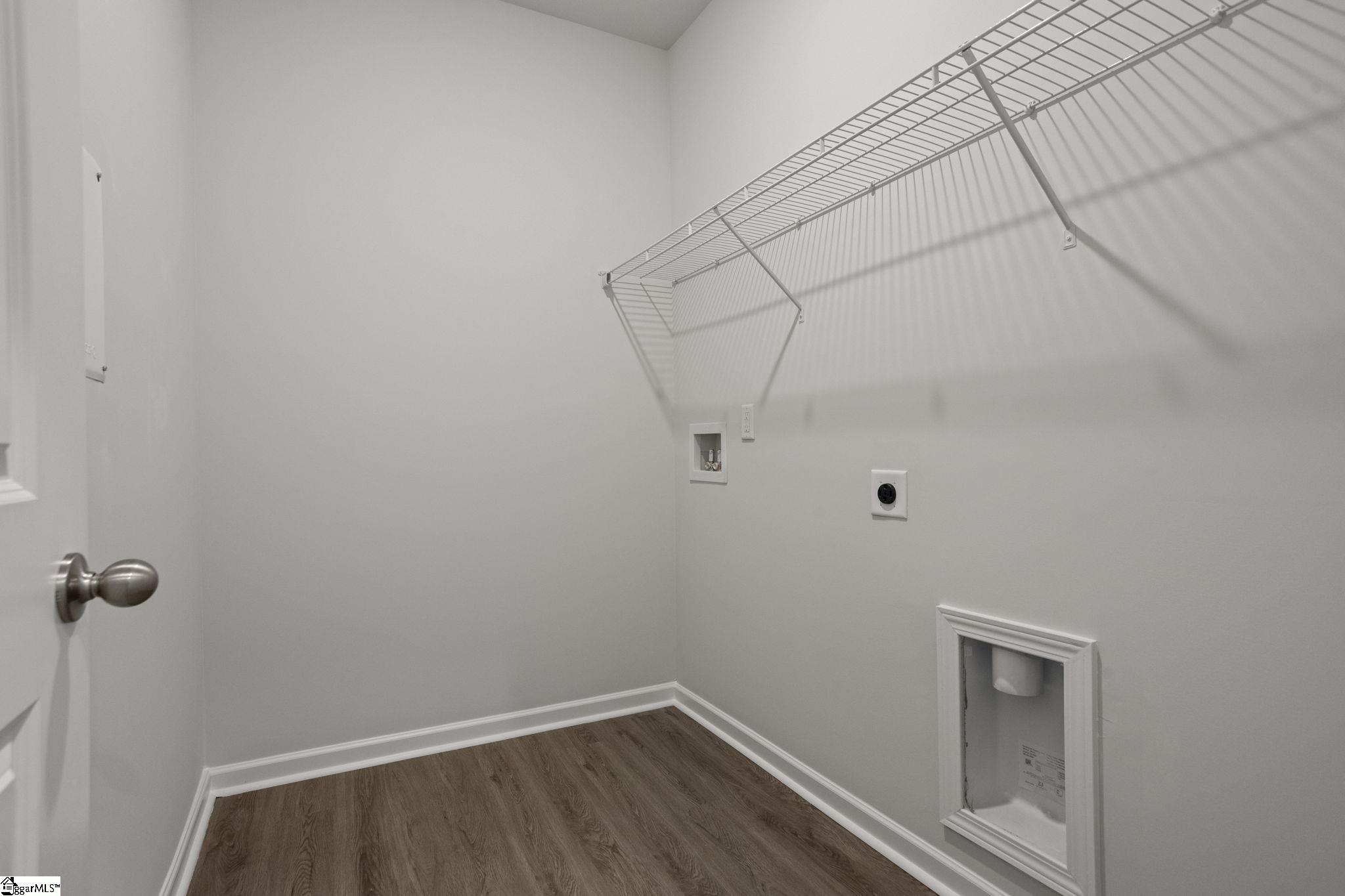 240 Pretoria Drive Property Photo 6