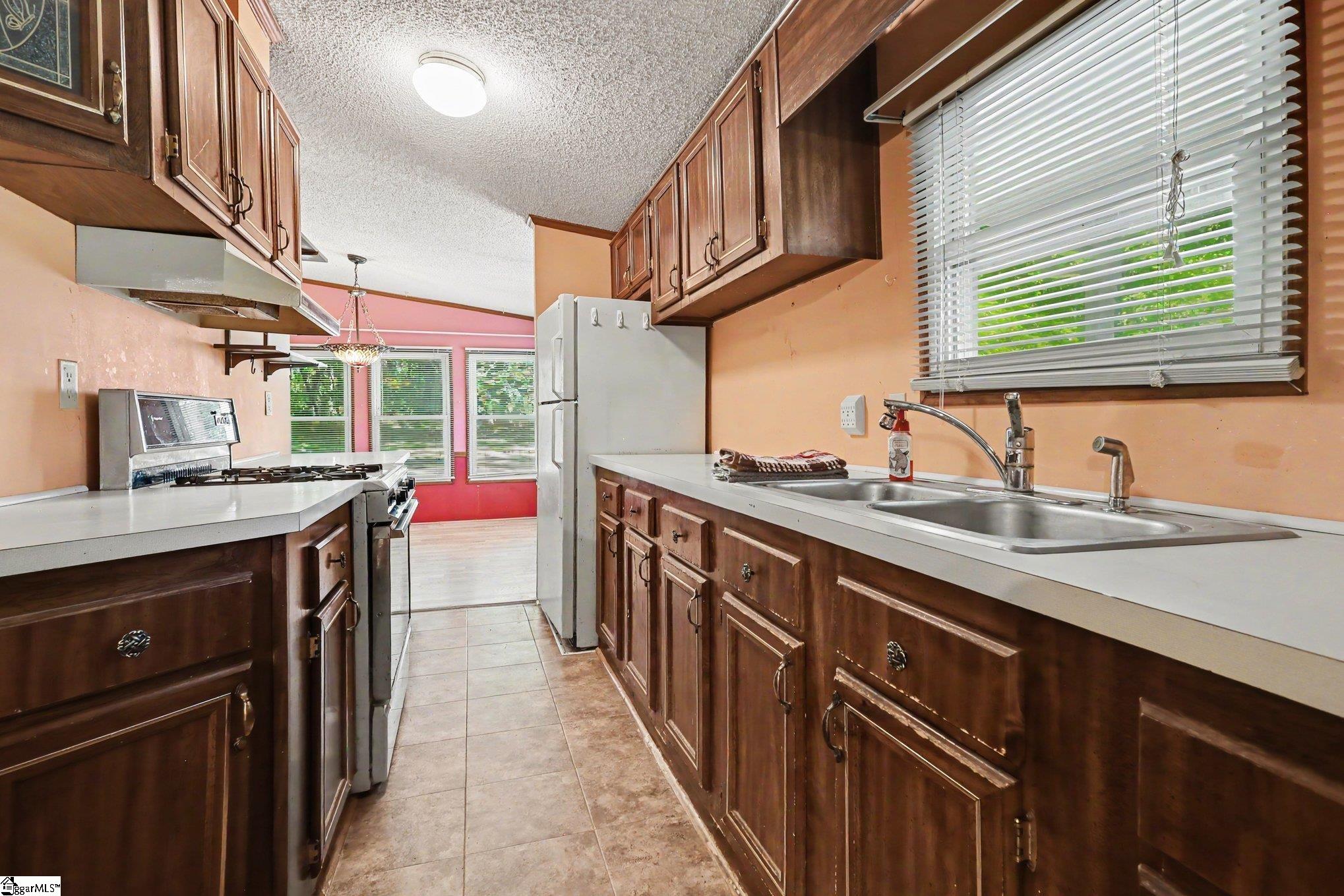 68 Walnut Drive Property Photo 11