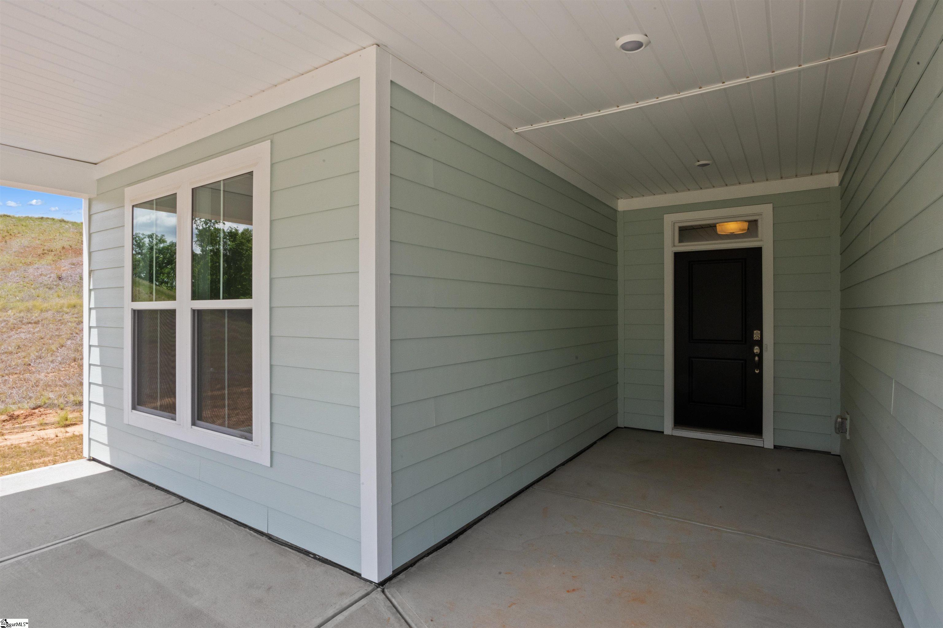 340 Goldenrod Court Property Photo 3