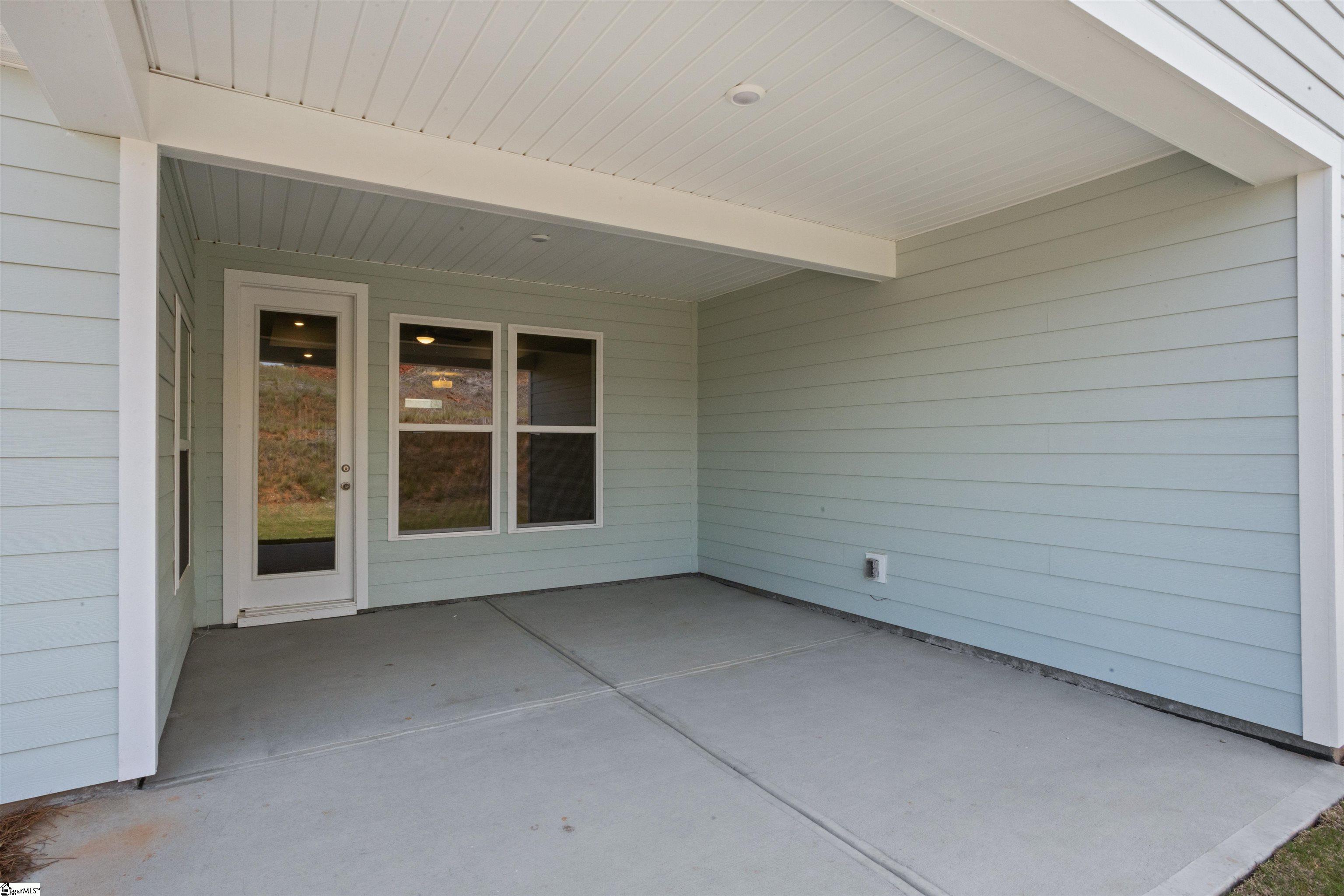 340 Goldenrod Court Property Photo 5