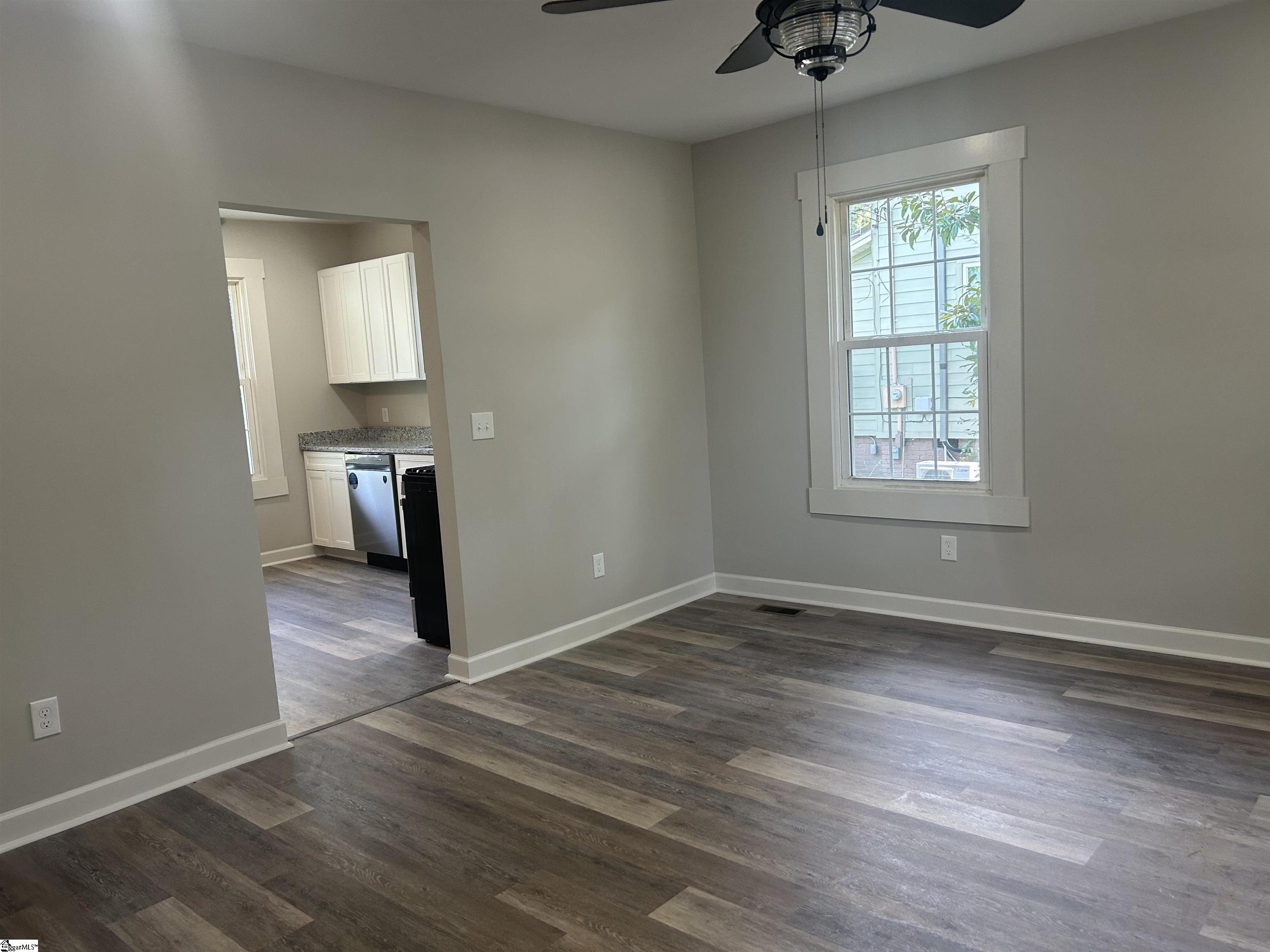 106 Washington Street Property Photo 3