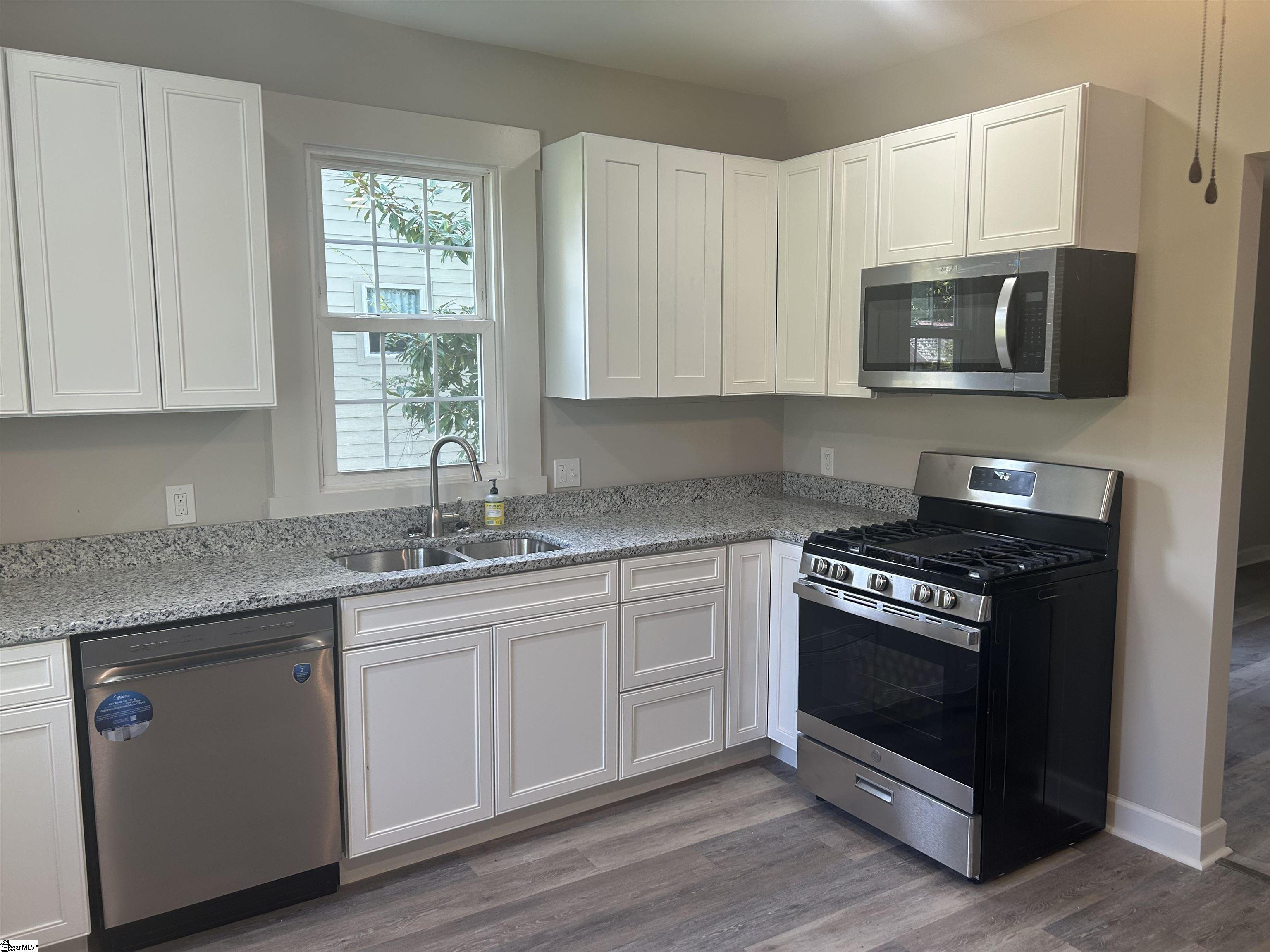 106 Washington Street Property Photo 8
