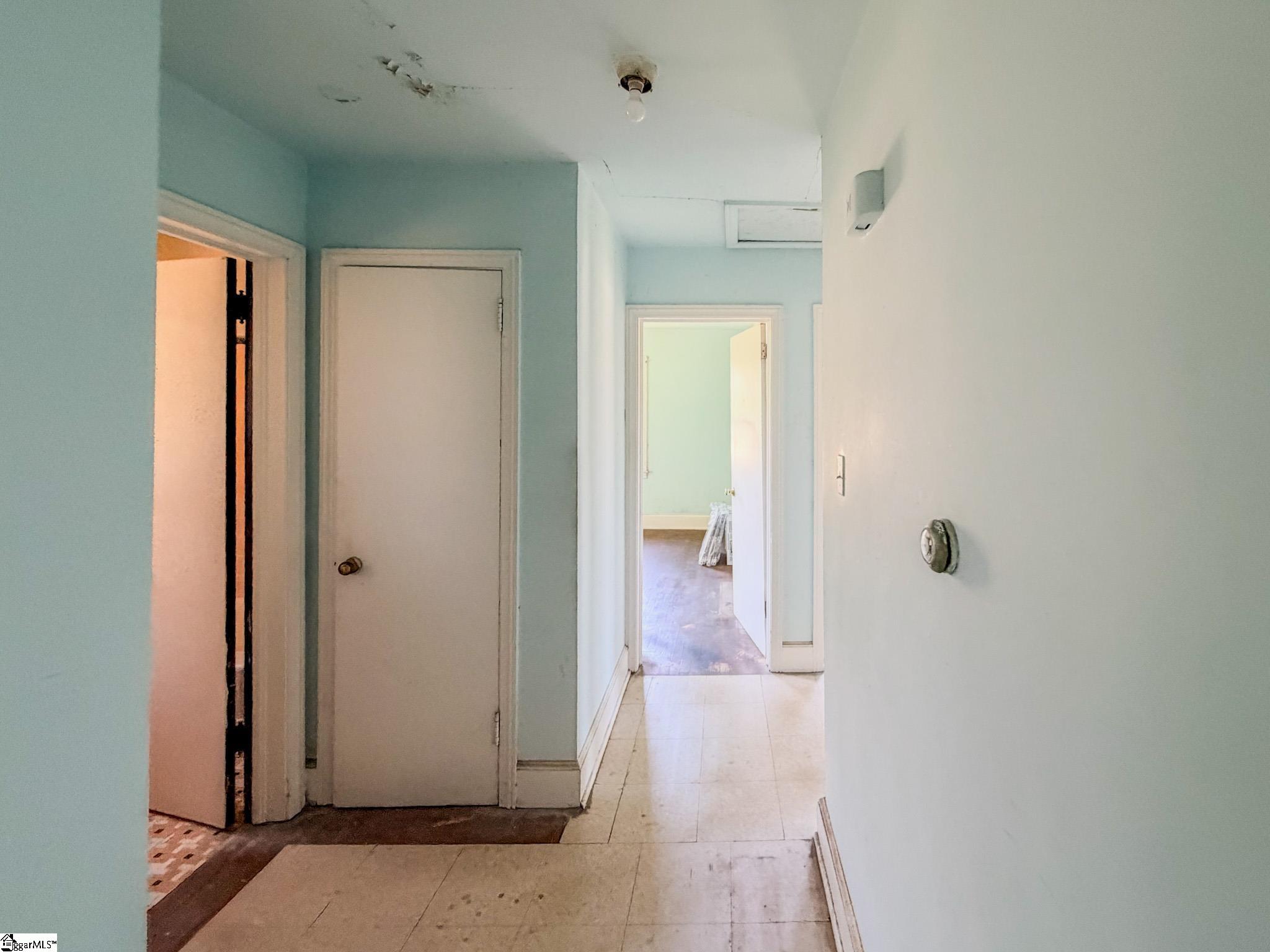 929 Mt Gallant Drive Property Photo 7
