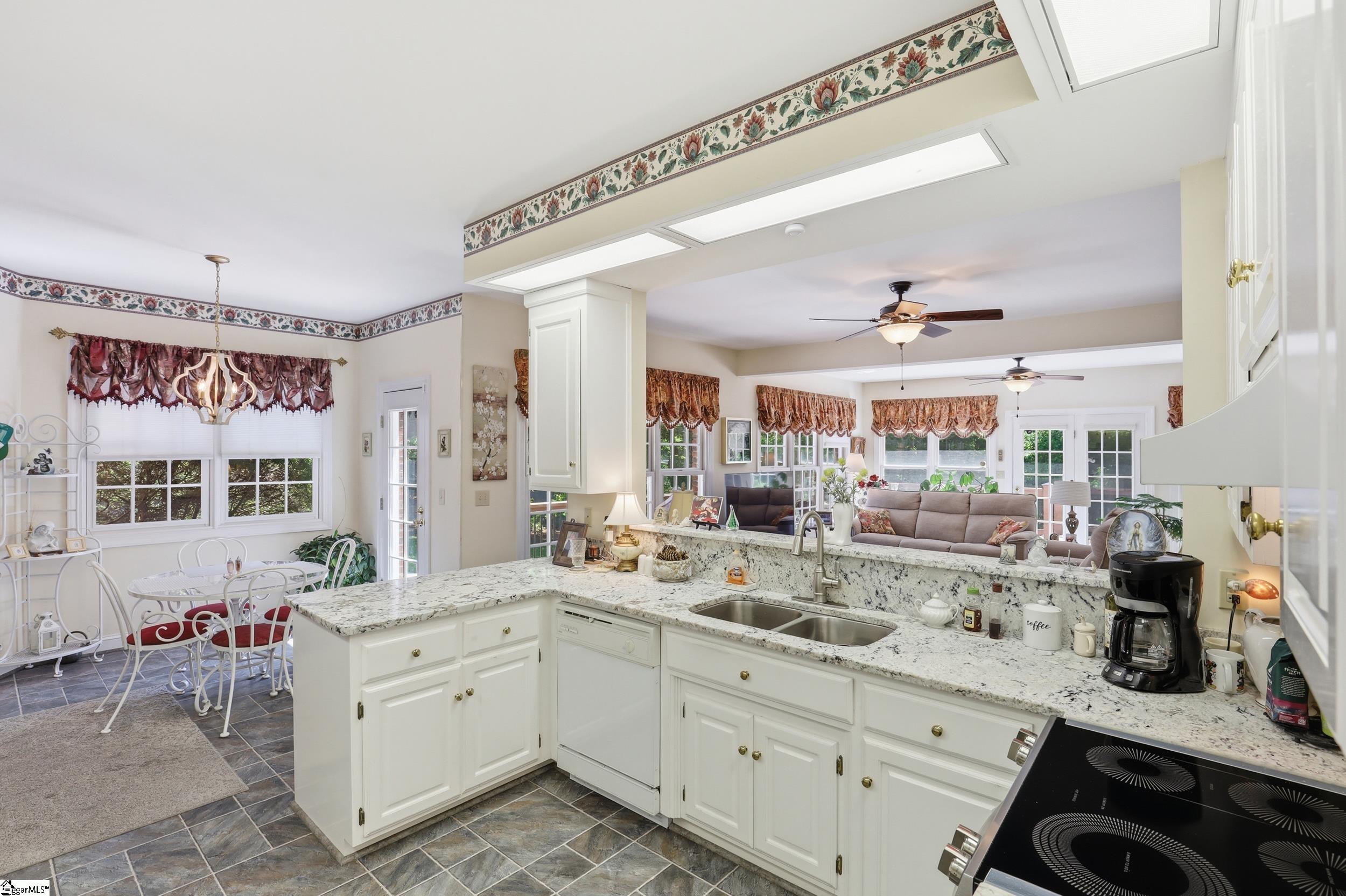 109 Wren Crossing Lane Property Photo 12
