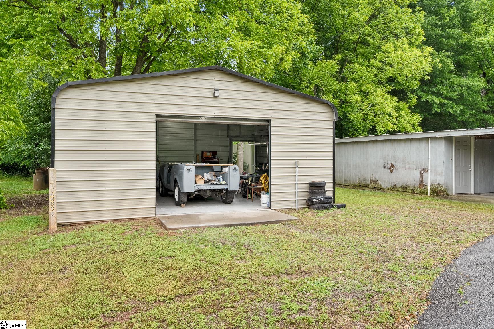 915 Cricket Lane Property Photo 43