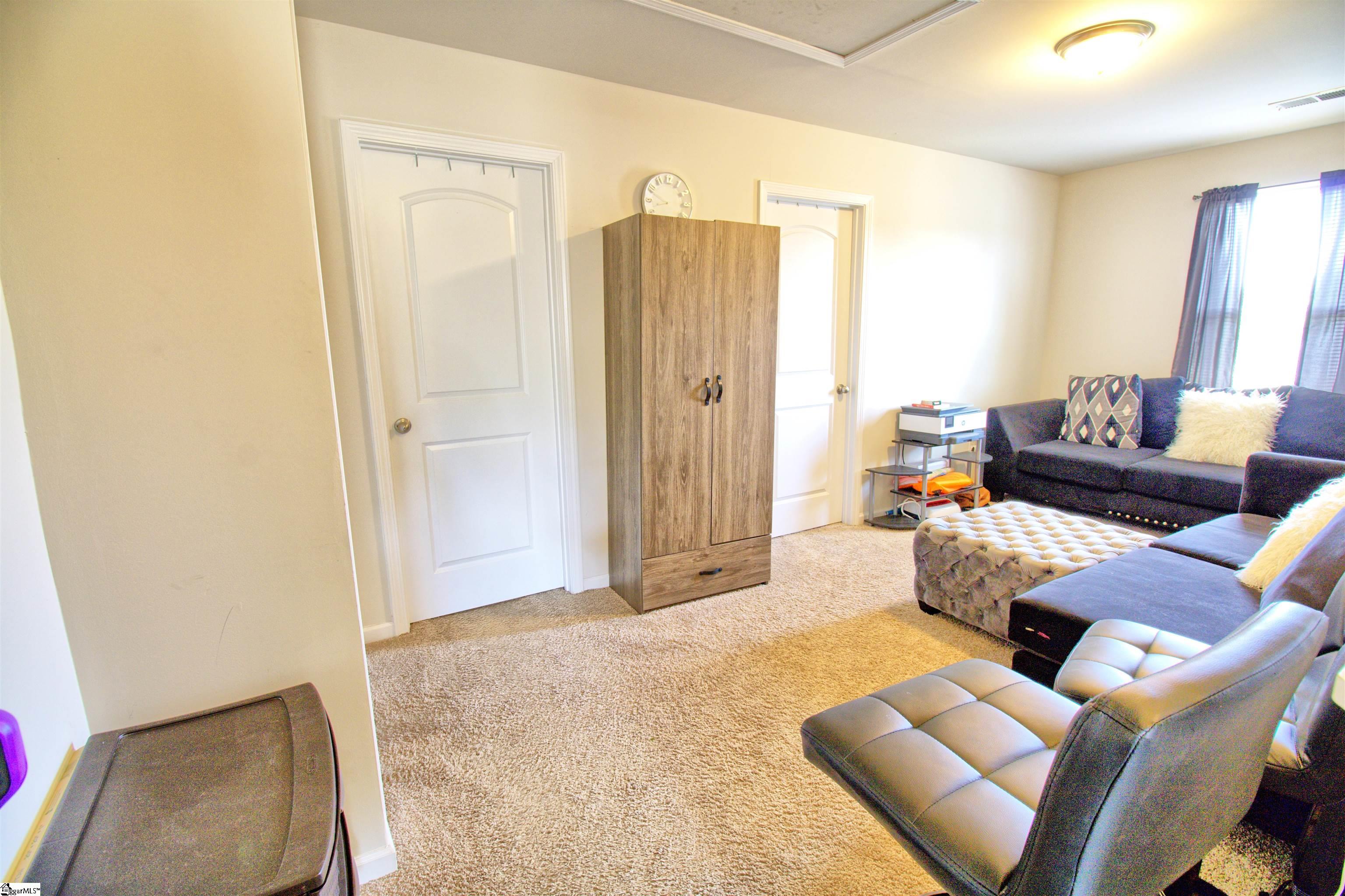 111 Botany Drive Property Photo 15