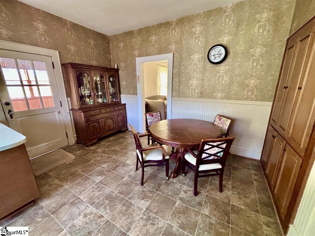 400 E Buford Street Property Photo 11