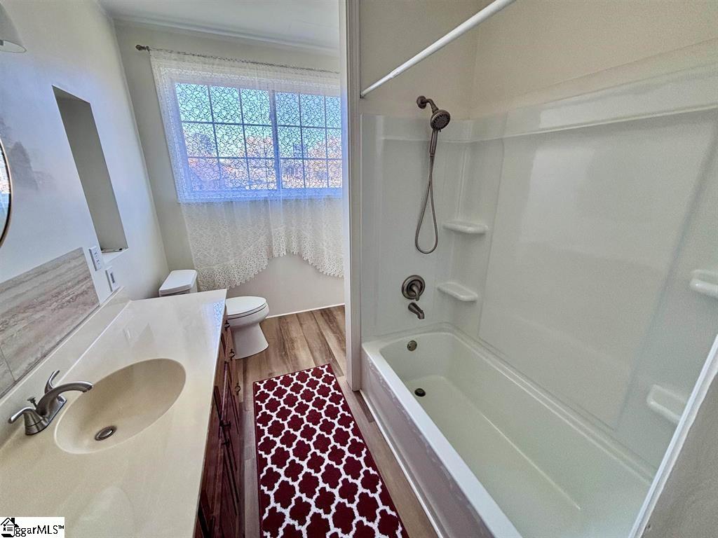 400 E Buford Street Property Photo 25