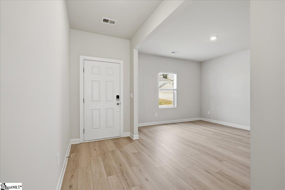 1529 Switchback Circle Property Photo 6