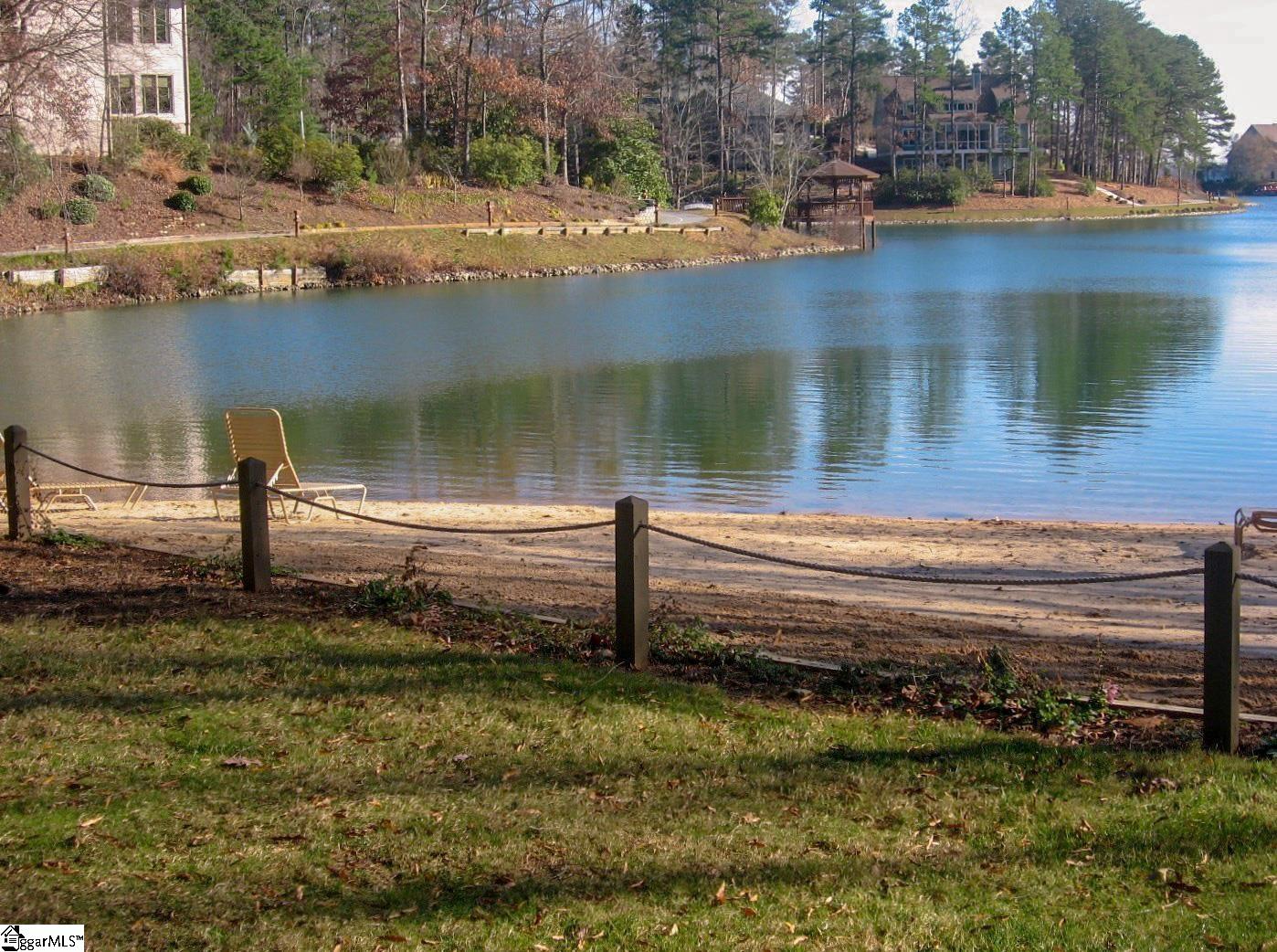 1592075 Property Photo 45