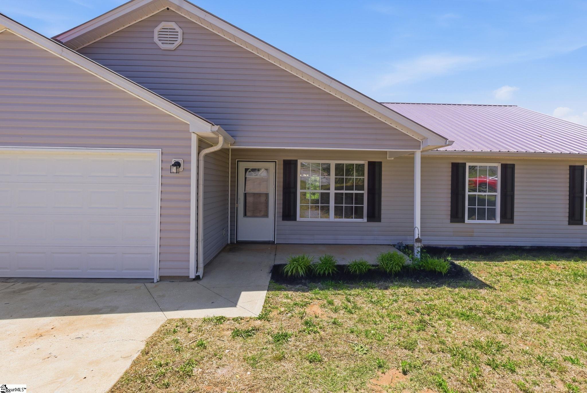 106 Duck Pond Court Property Photo 2