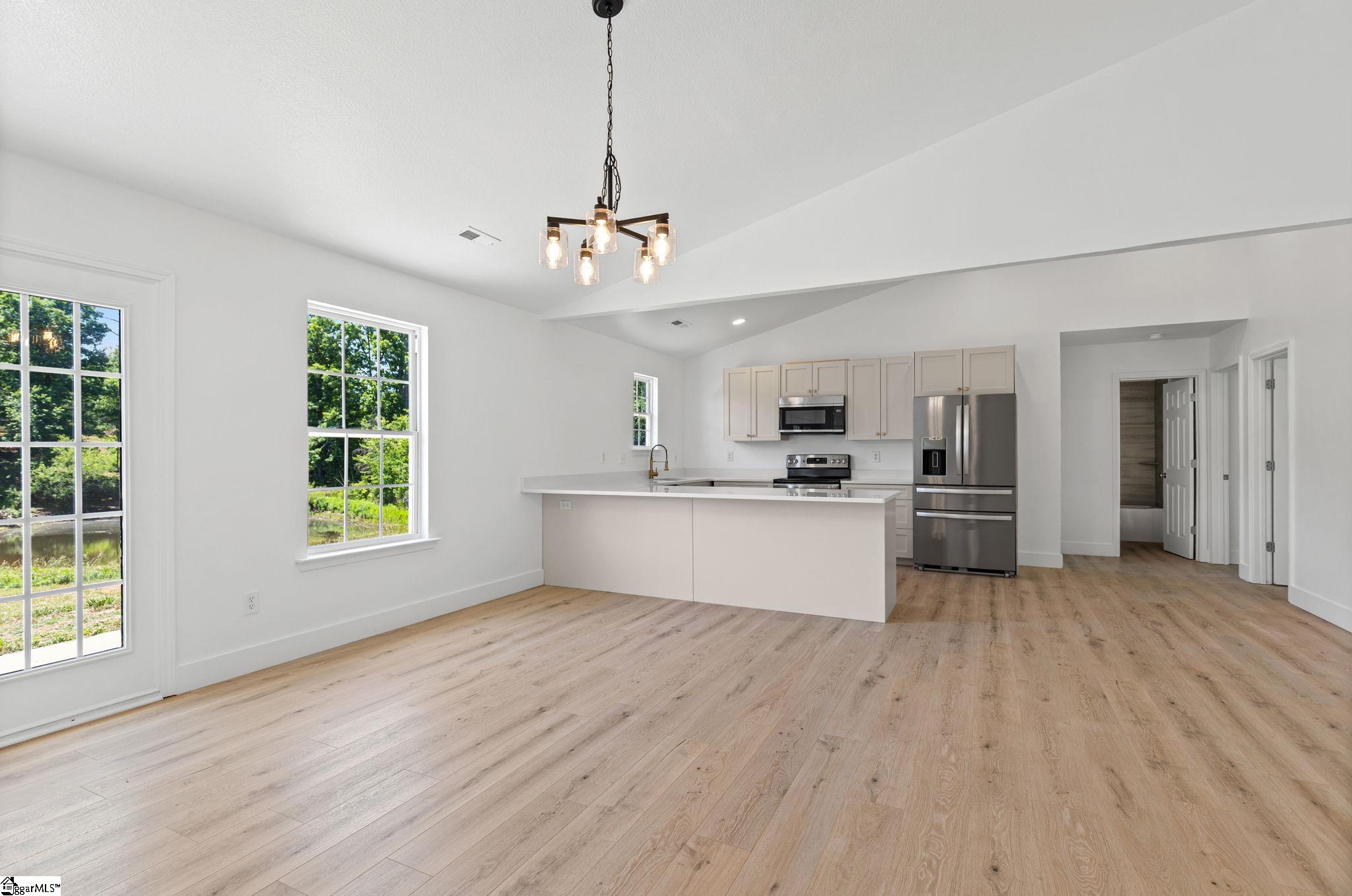 106 Duck Pond Court Property Photo 6
