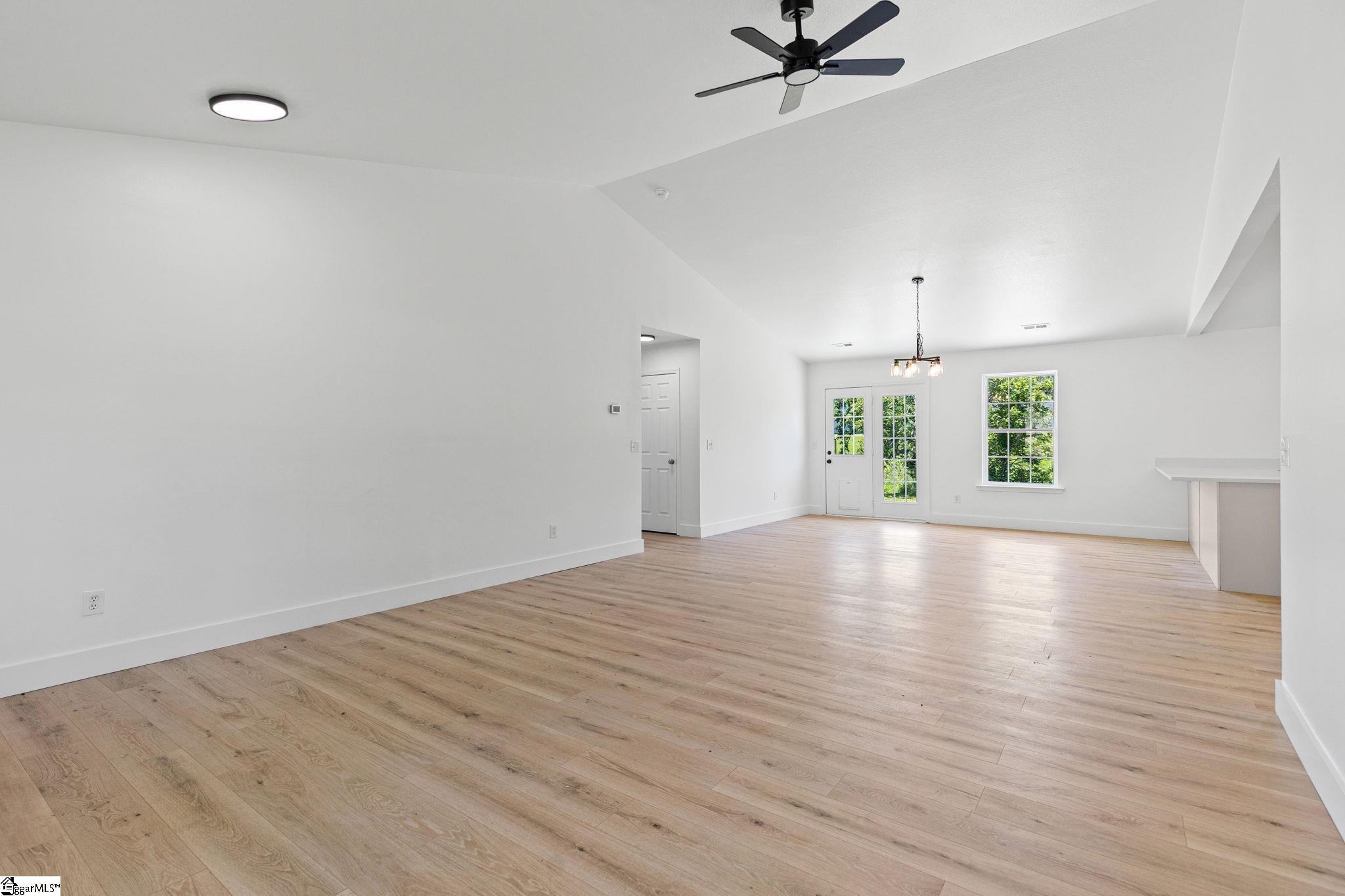 106 Duck Pond Court Property Photo 12
