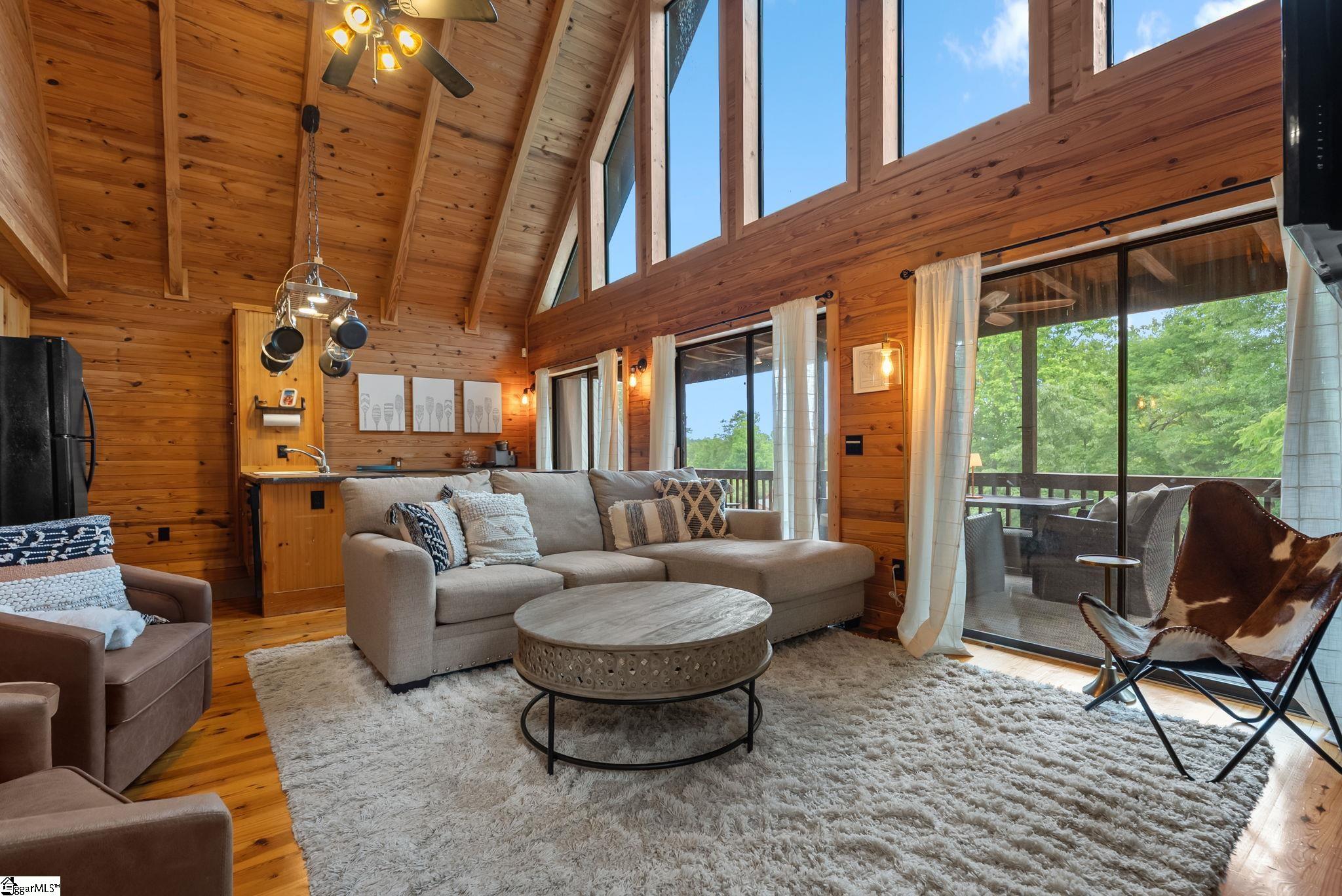 1592125 Property Photo 6