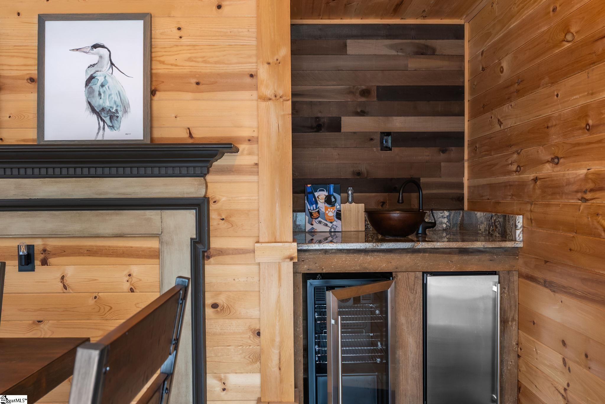 1592125 Property Photo 29