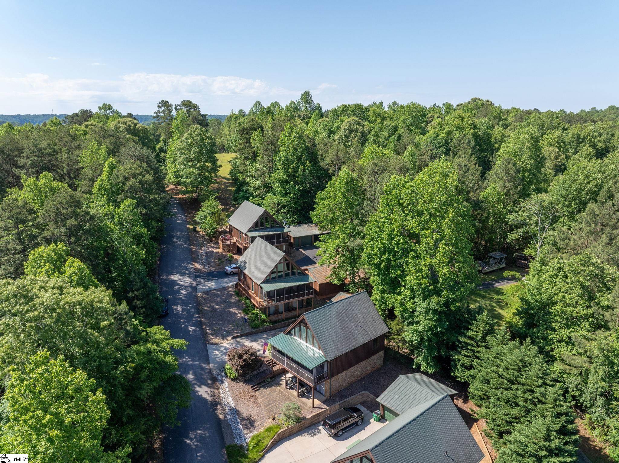 1592125 Property Photo 45