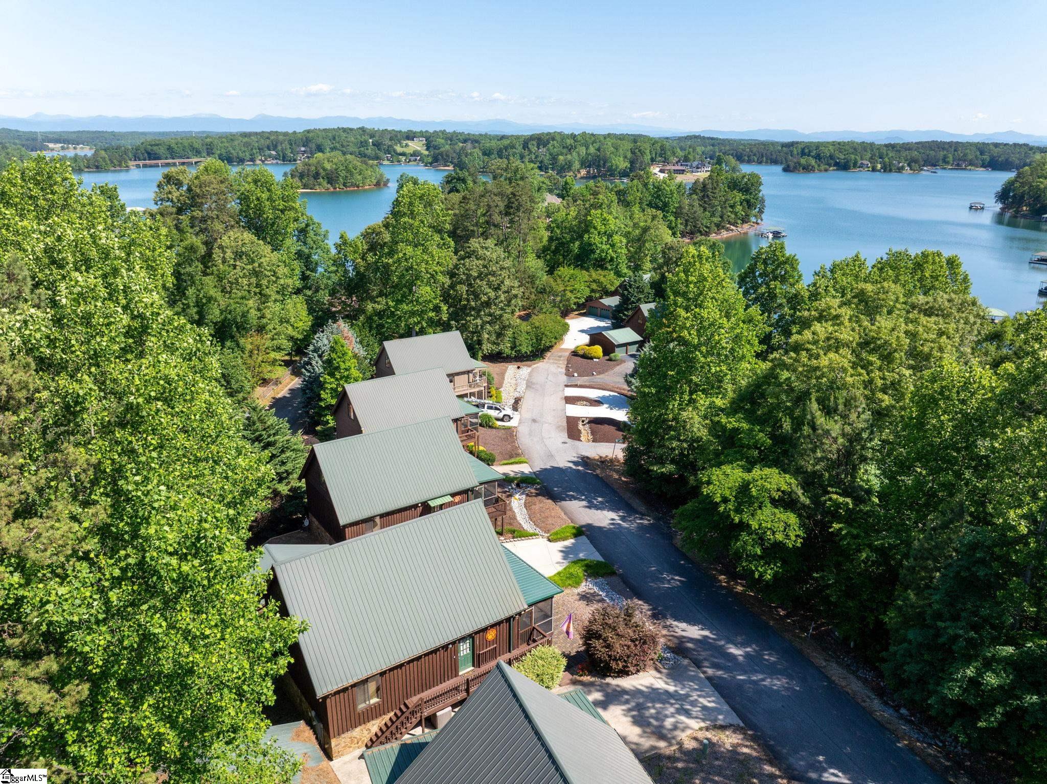 1592125 Property Photo 46