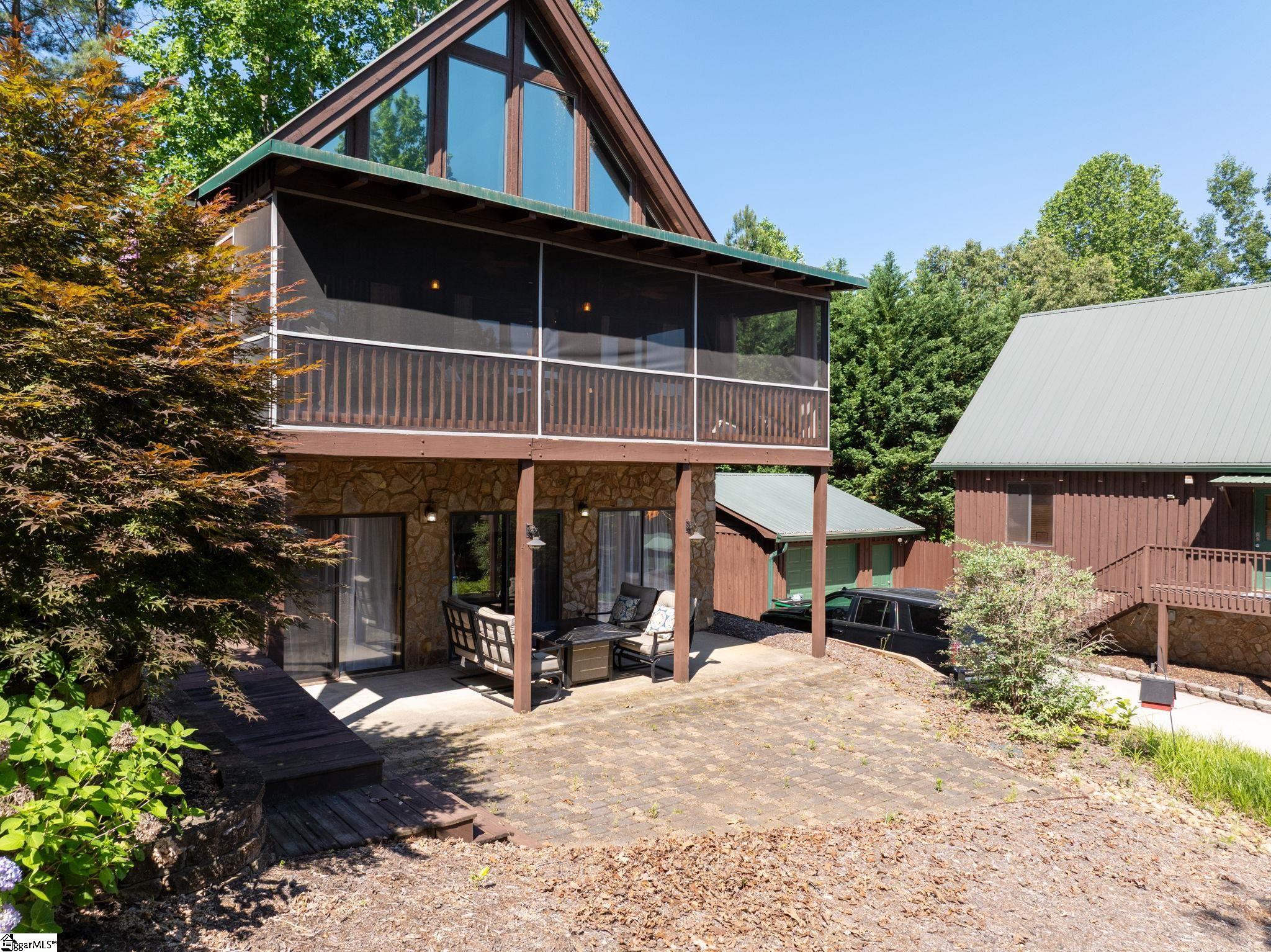 1592125 Property Photo 49