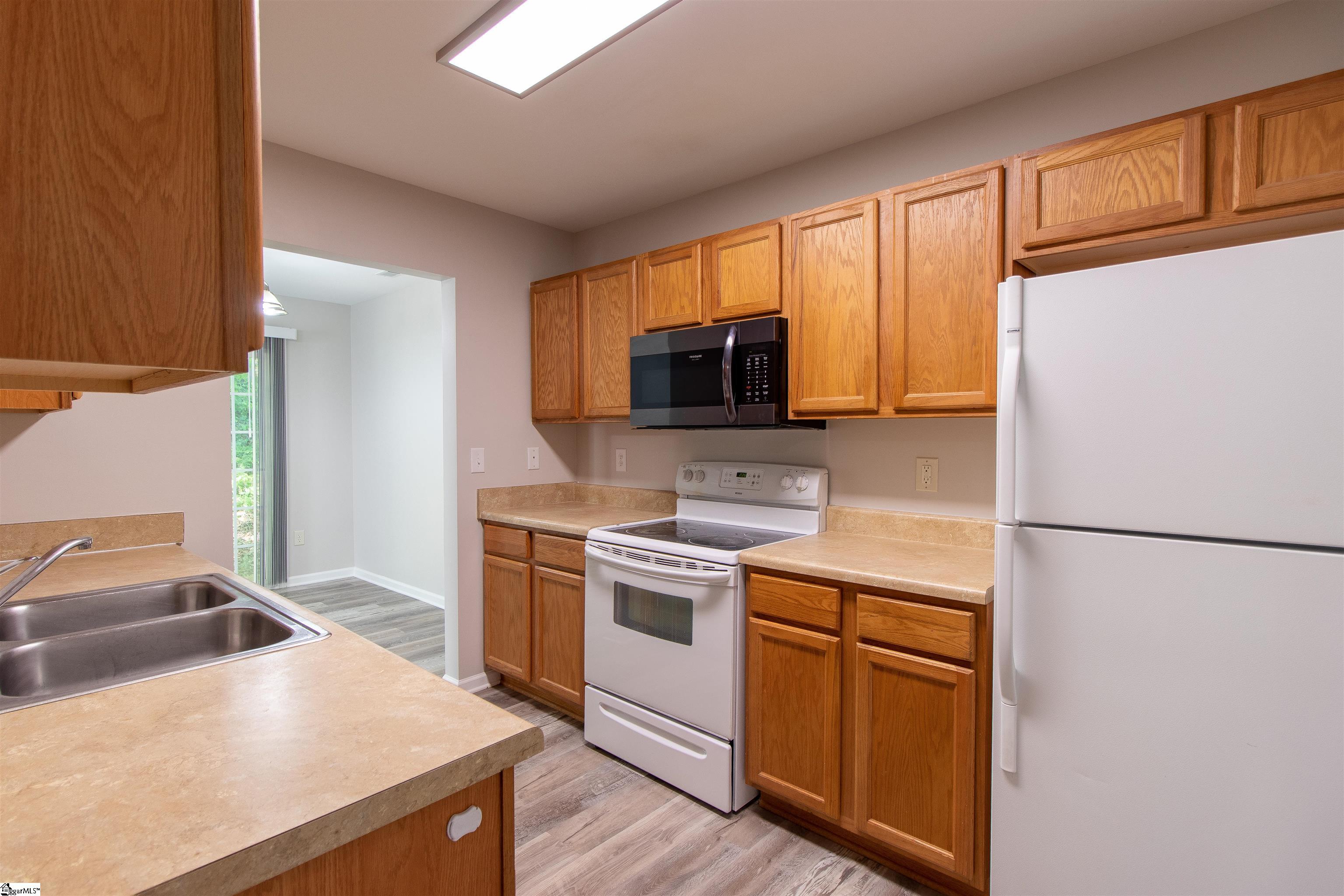 20 Greensboro Court Property Photo 2