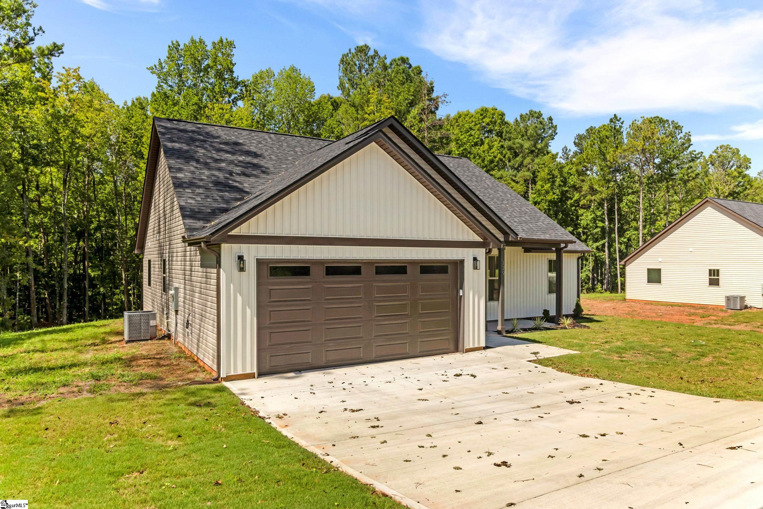179 Susans Road Property Photo 2