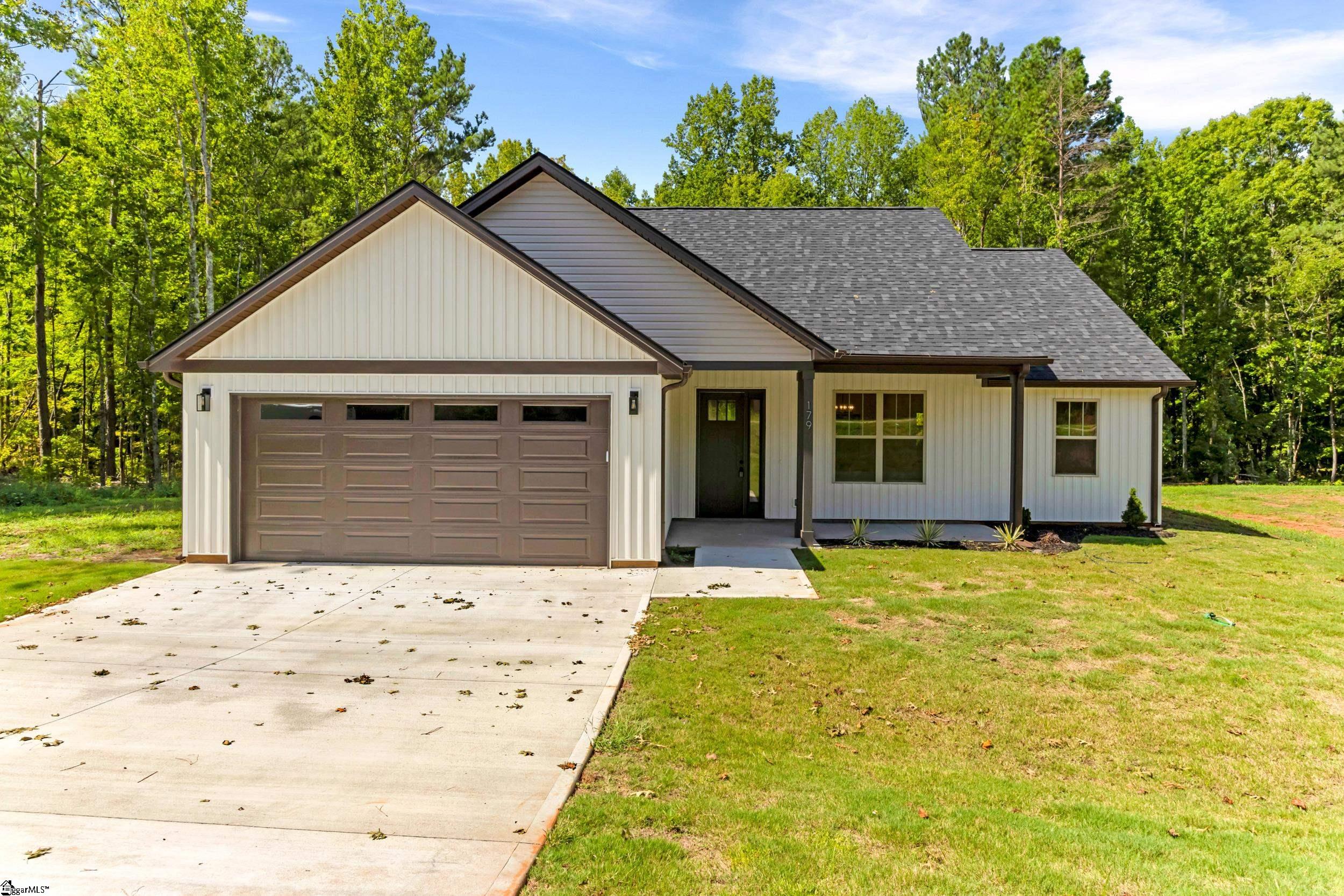 179 Susans Road Property Photo 3