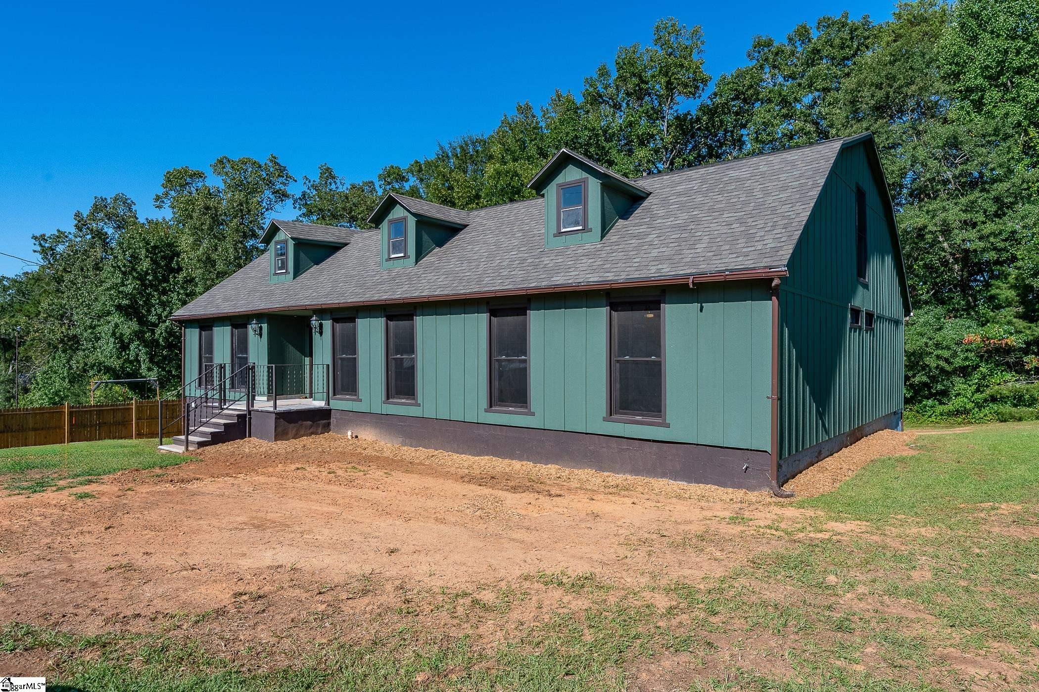 141 Agnes Drive Property Photo 2