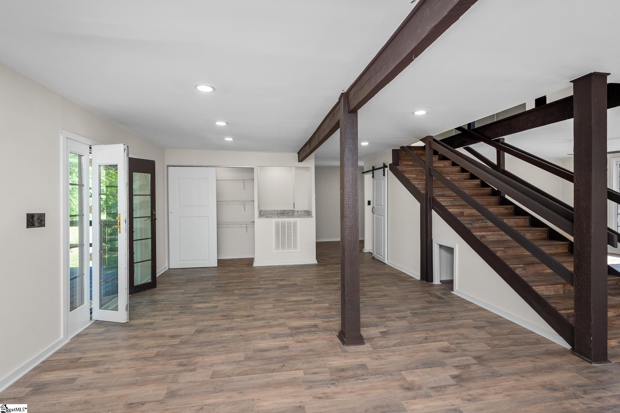 141 Agnes Drive Property Photo 16