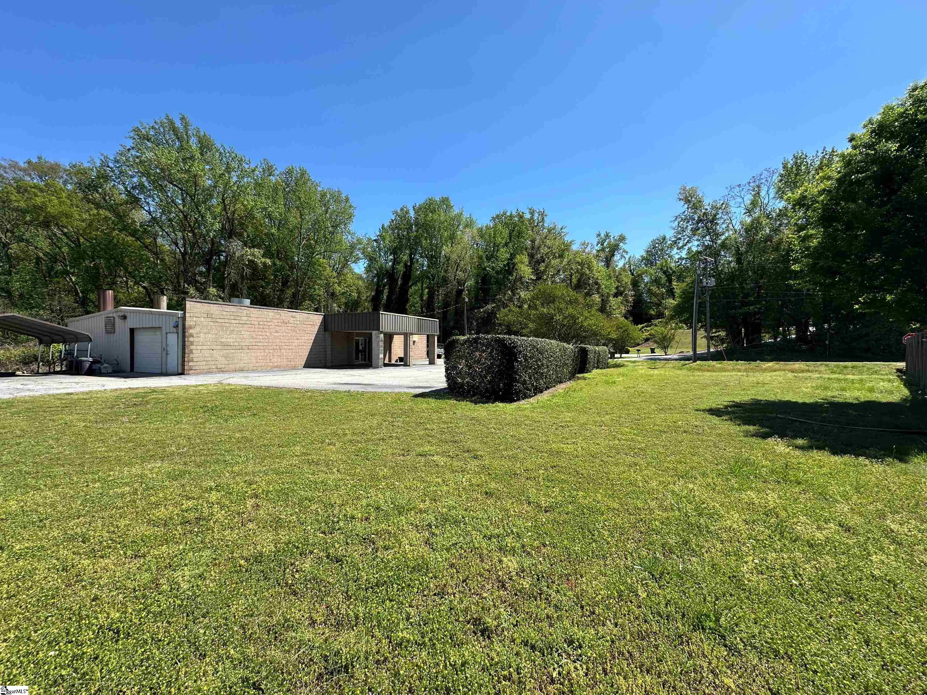328 Dupont Drive Property Photo 7