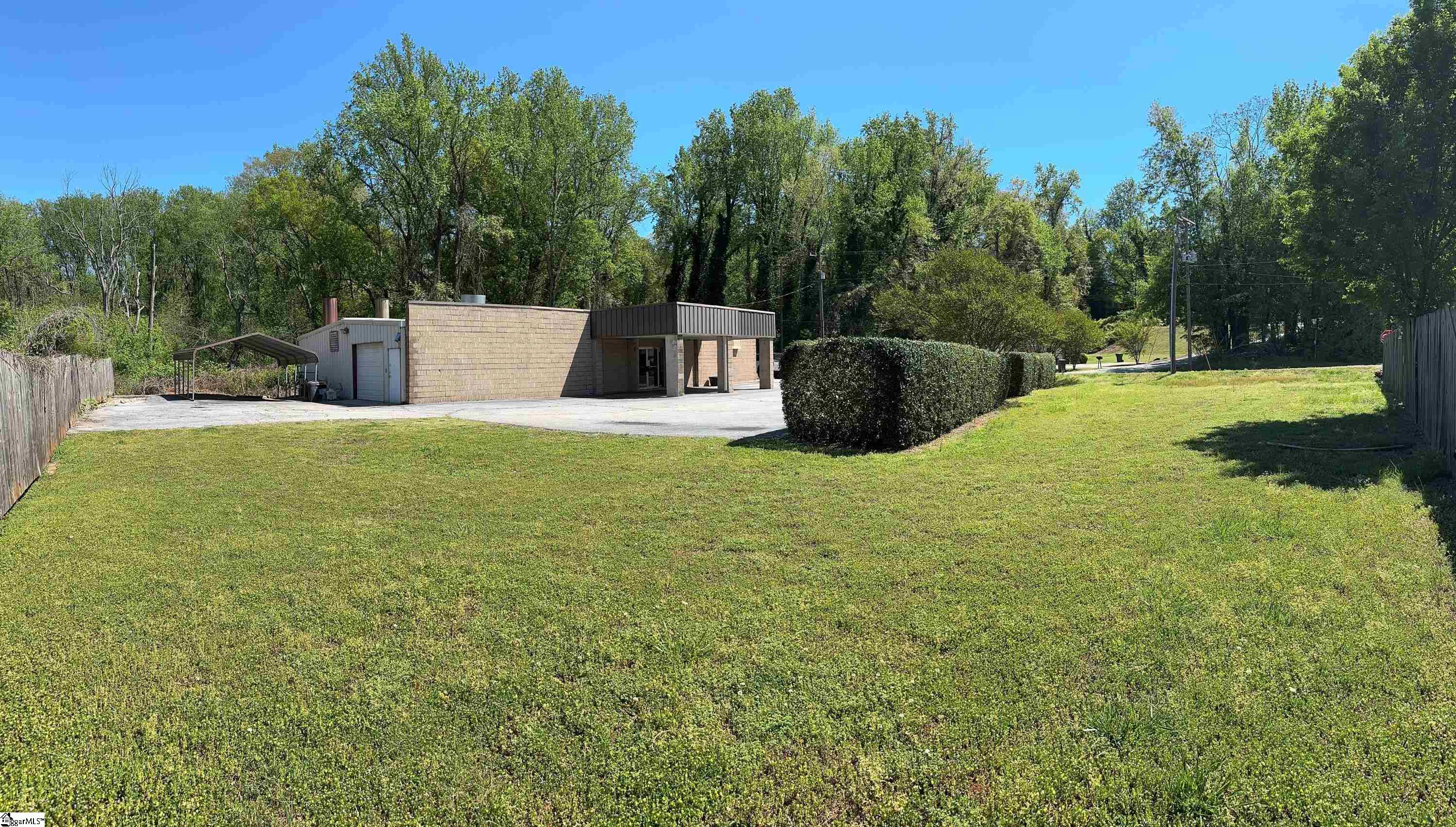328 Dupont Drive Property Photo 8