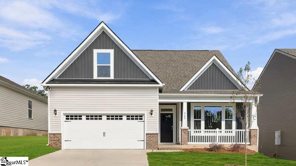 565 Landseer Drive Property Photo 1