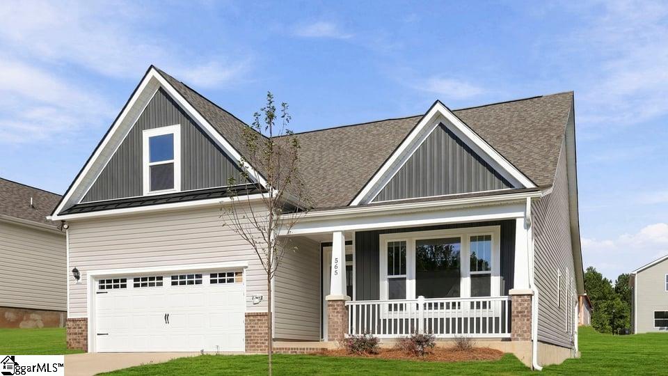 565 Landseer Drive Property Photo 2