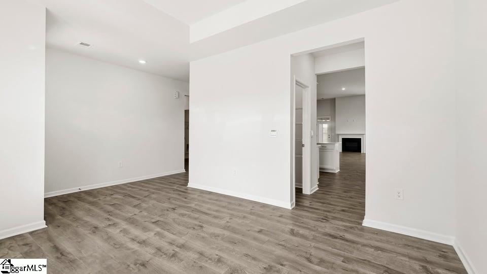 565 Landseer Drive Property Photo 8